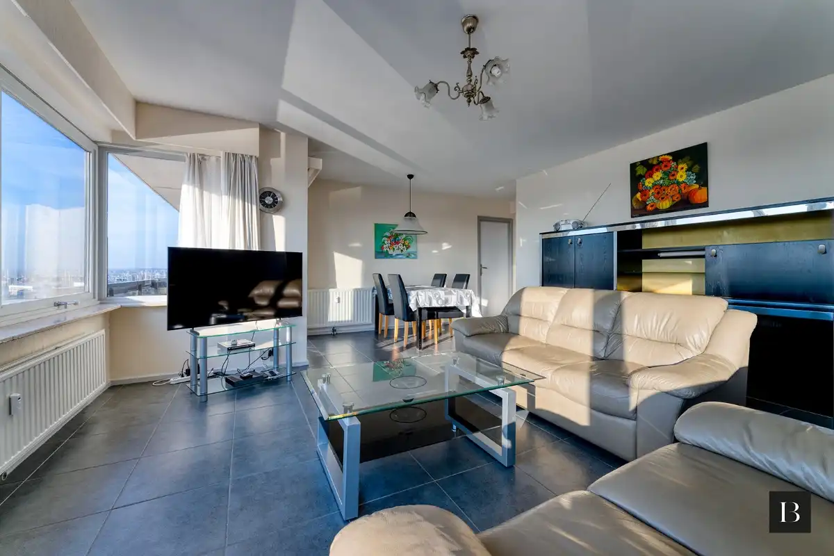 Instapklaar en ruim hoekappartement met 2 slaapkamers aan de haven foto 5