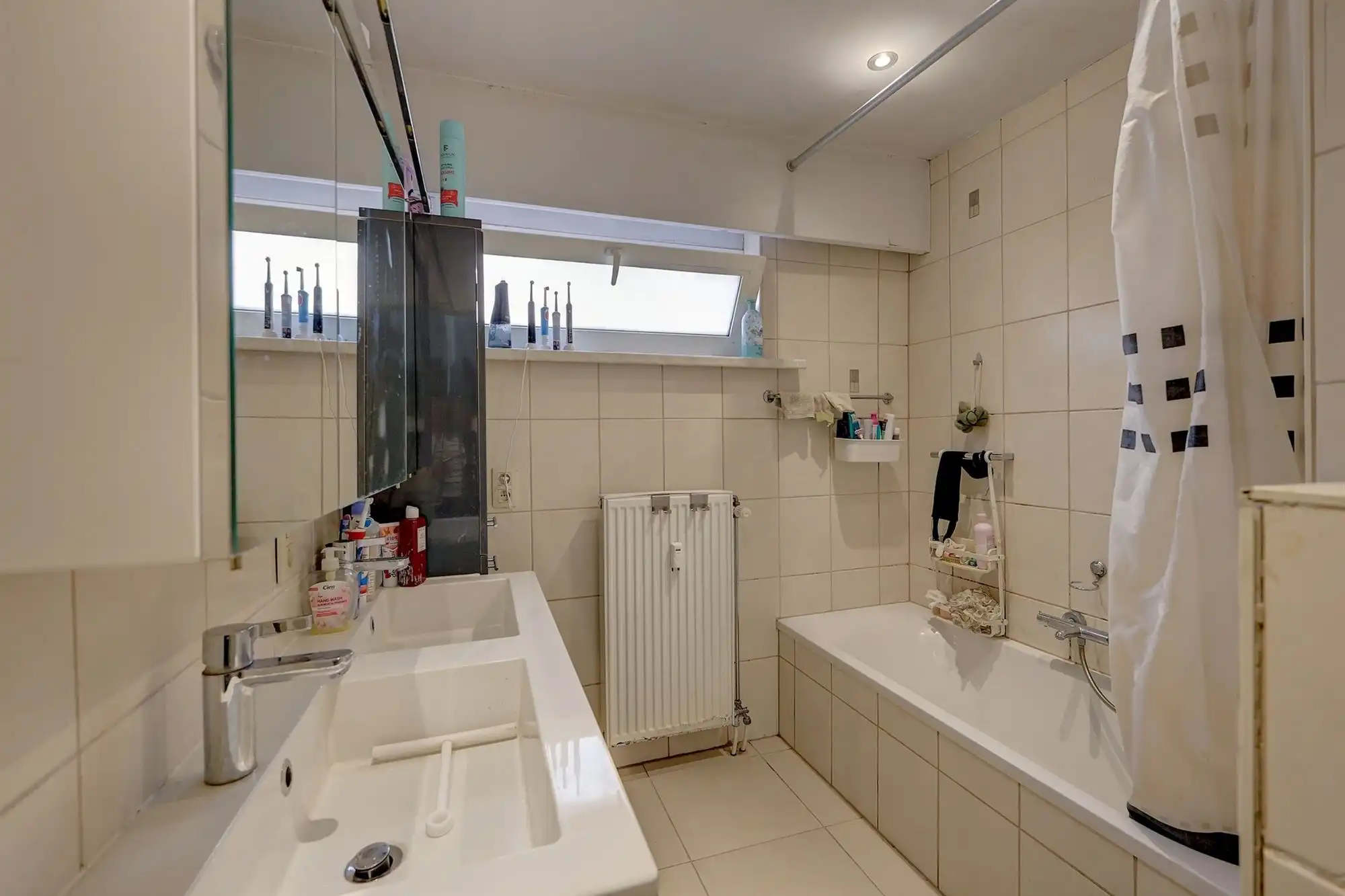 gelijkvloers appartement met drie slaapkamers foto 12
