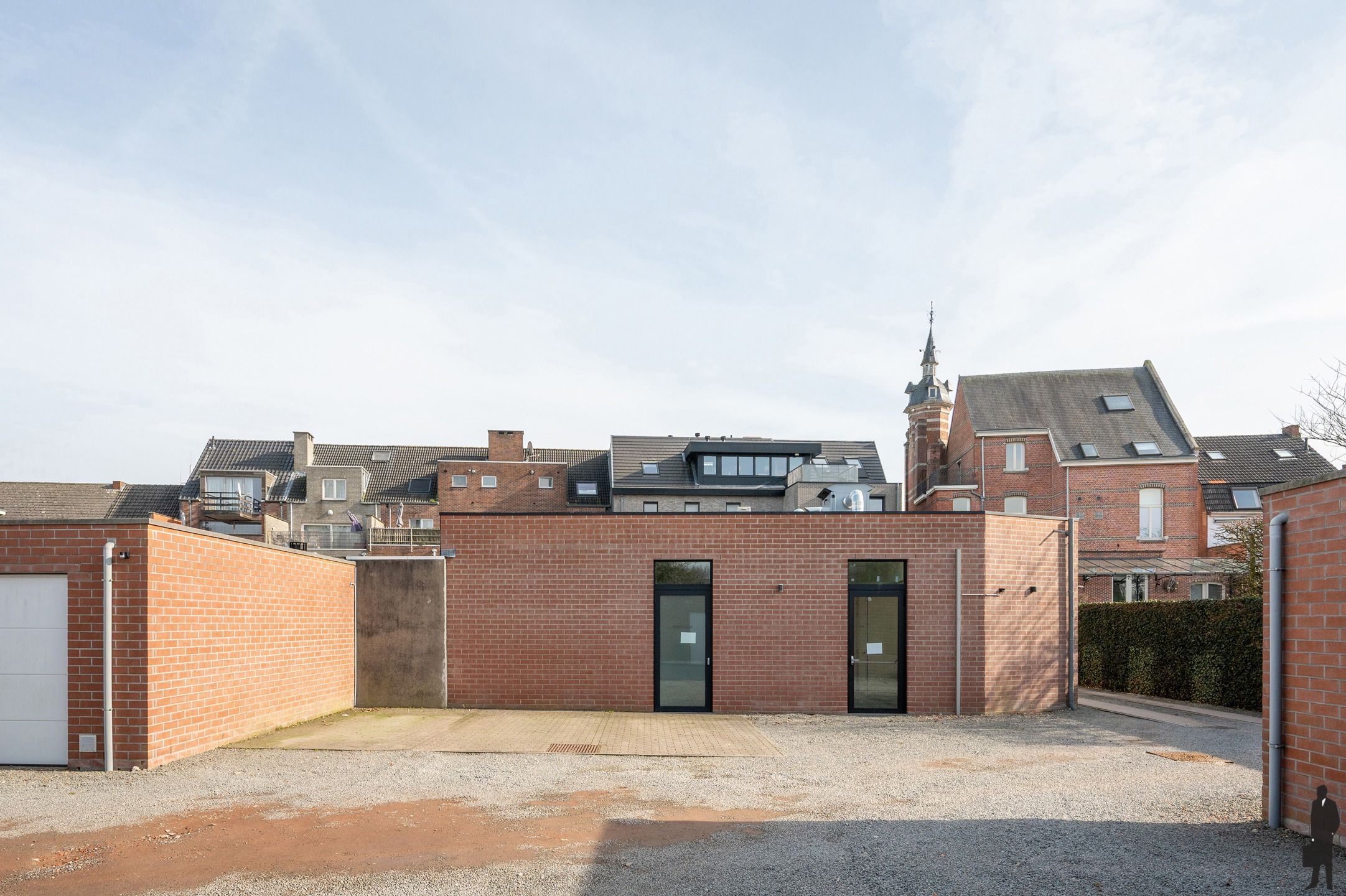 Ruime handels/ kantoorruimte in het centrum van Hoogstraten foto 8