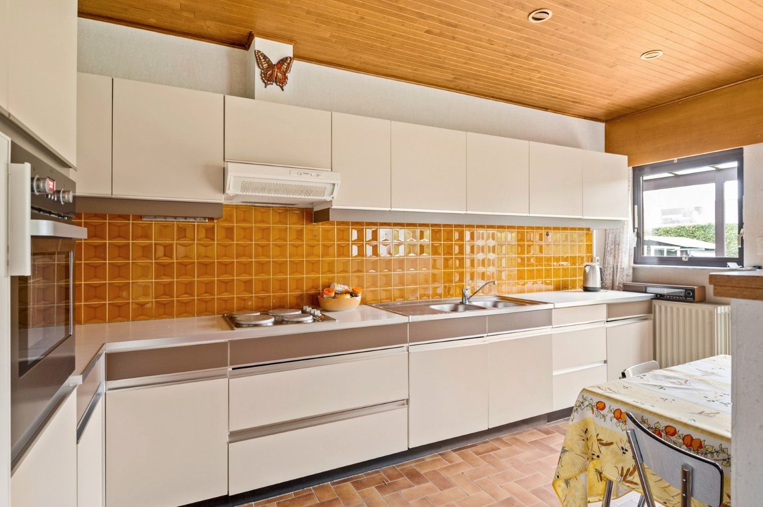 GOED ONDERHOUDEN LAAGBOUW VILLA OP TOPLOCATIE! foto 7