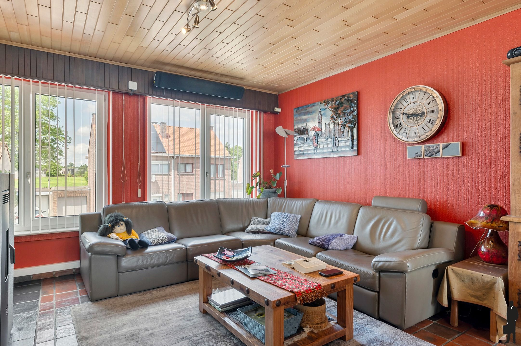 Bel-etage woning met 4-5 slks en een inpandige garage foto 5