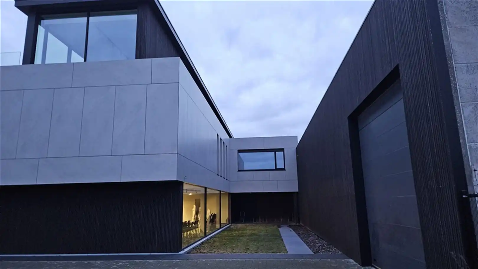 Semi-industrieel bedrijfsgebouw op toplocatie foto 7