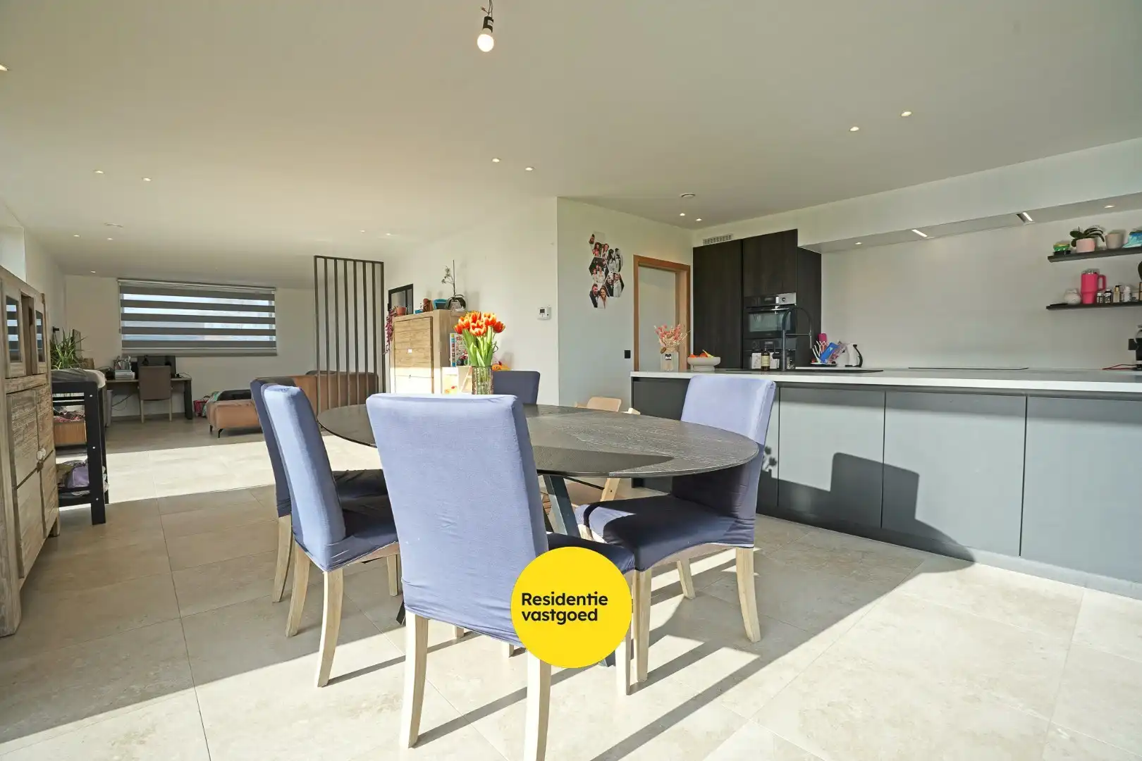 Recente, energiezuinige woning op 541 m² in doodlopende straat te Klerken! foto 8