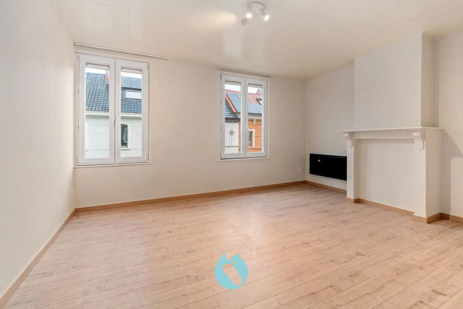 Deze woning combineert authenticiteit en comfort, een locatie die alles binnen handbereik biedt. foto 10