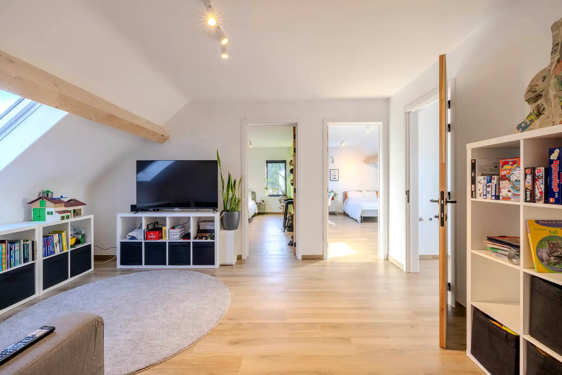 Gerenoveerde hoeve met 3slpk, 2bdk en tal van mogelijkheden foto 26