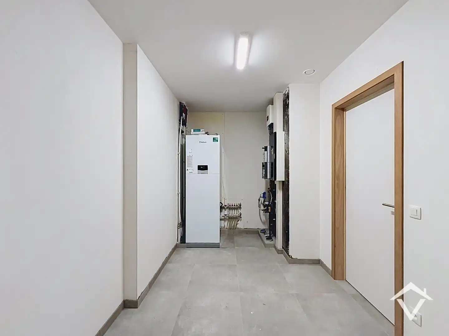 Centraal gelegen nieuwbouwwoning met 3 slaapkamers, tuin en overdekte autostaanplaats foto 7