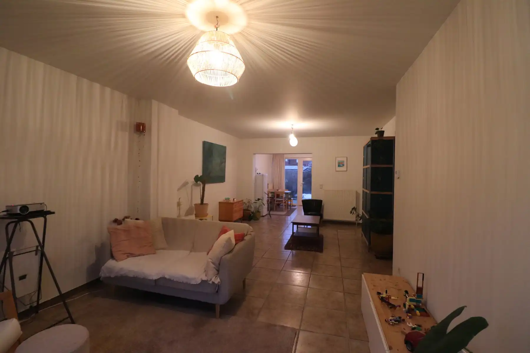 Stadswoning met 3 slaapkamers en tuin. foto 2