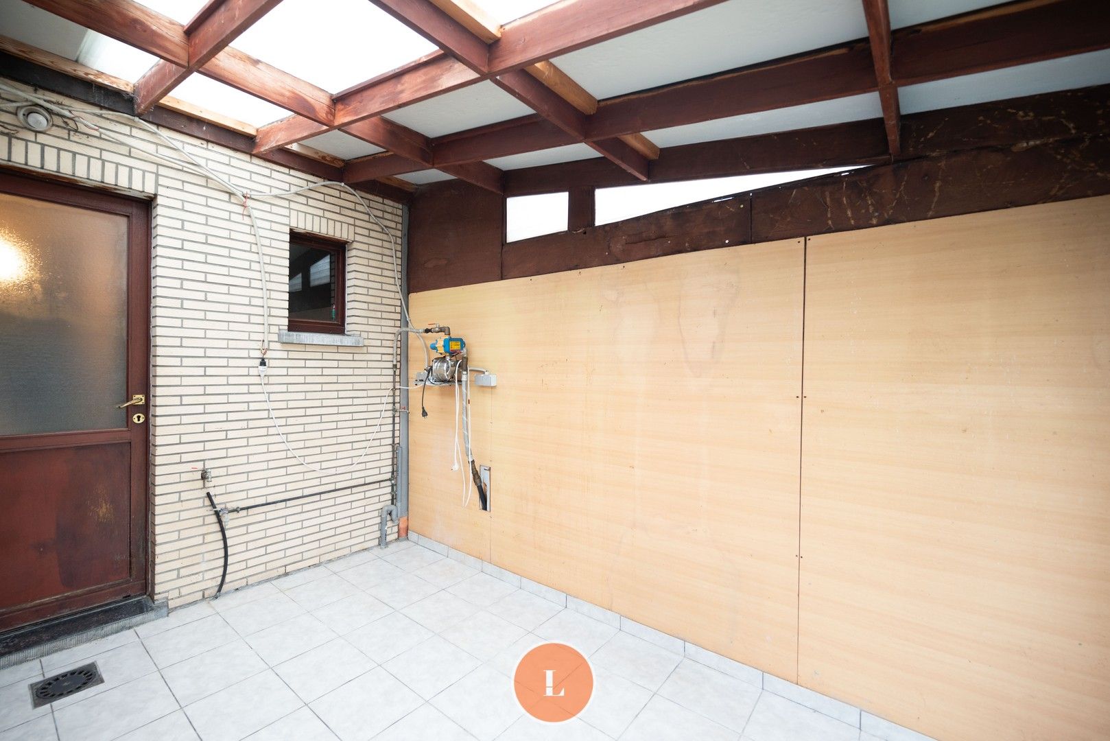 Te renoveren woning in Menen foto 8