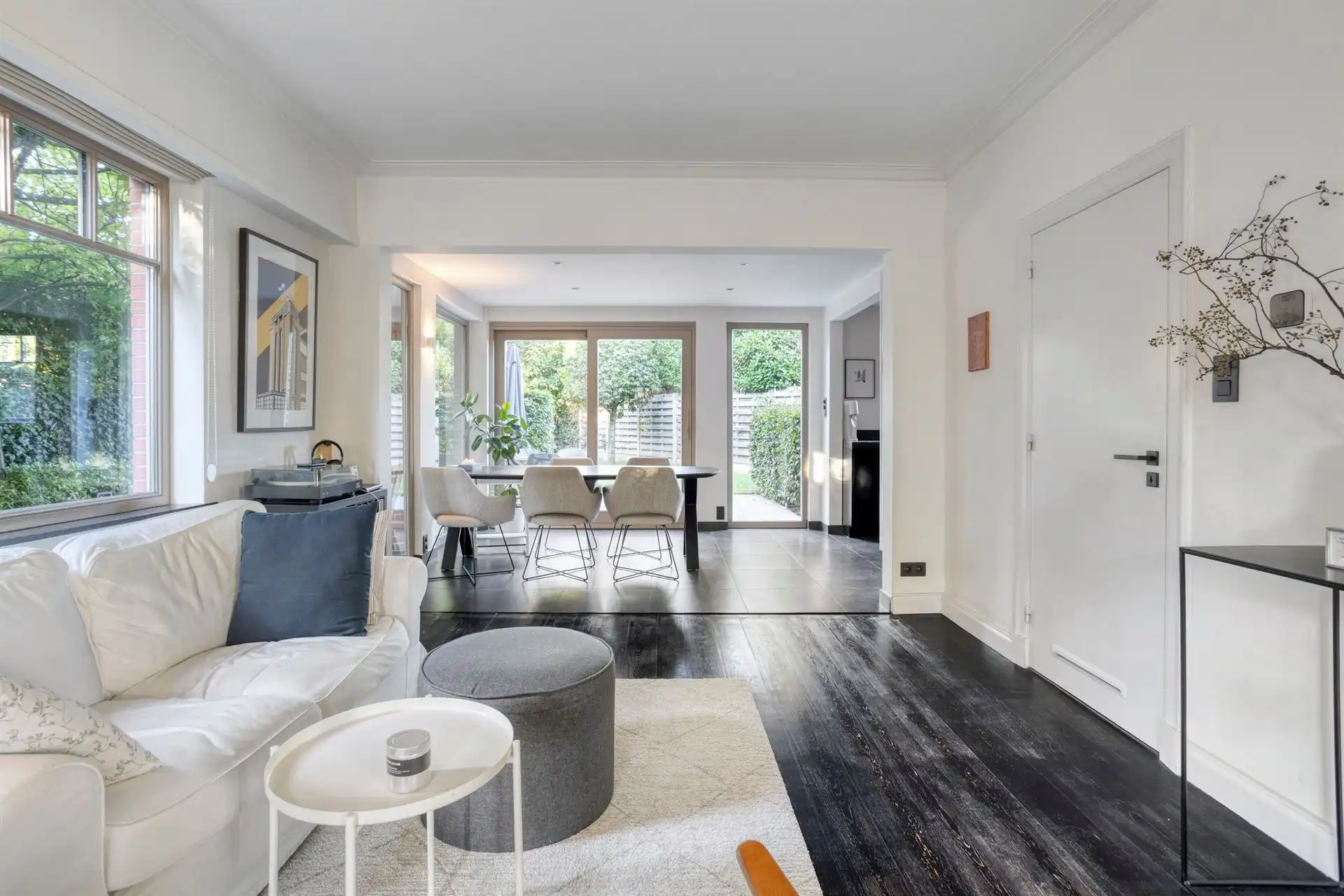 Prachtig gerenoveerde woning op een centrale ligging! foto 8