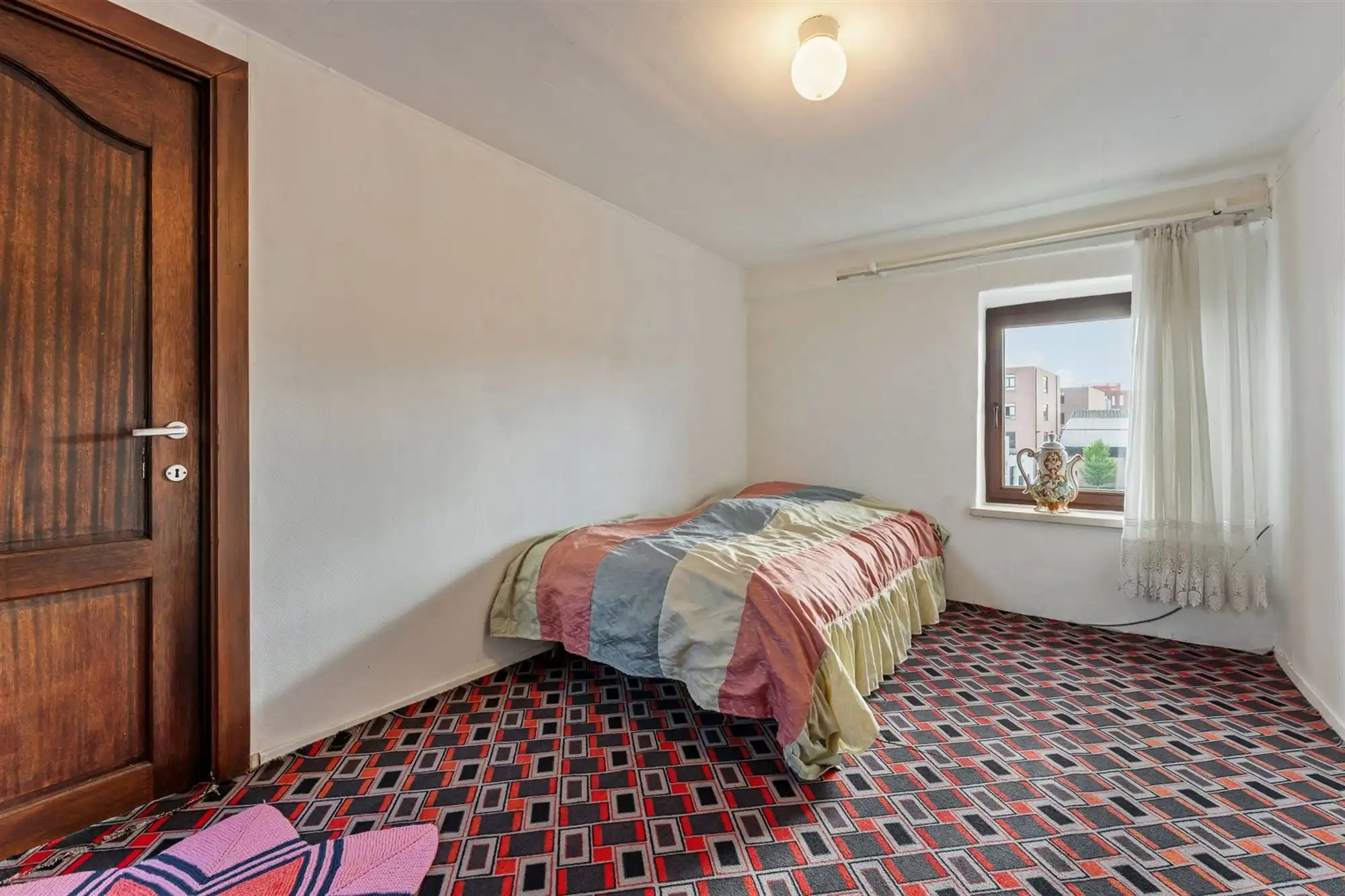 CENTRAAL GELEGEN WONING (197M²) MET 5 SLAAPKAMERS EN BUITENRUIMTE TE HASSELT CENTRUM foto 14