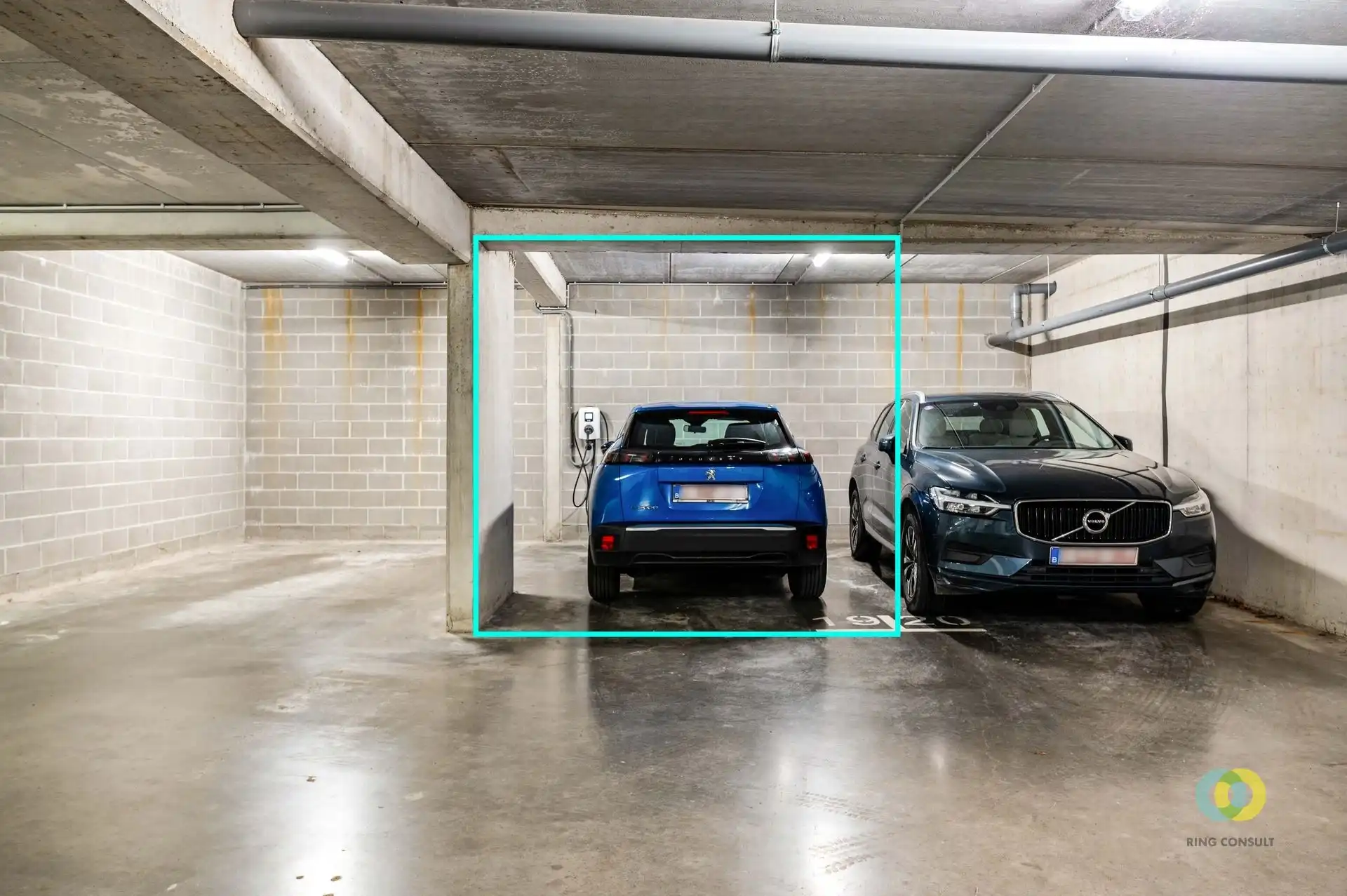 Recent gelijkvloers appartement met terras en parkeerplaats foto 12