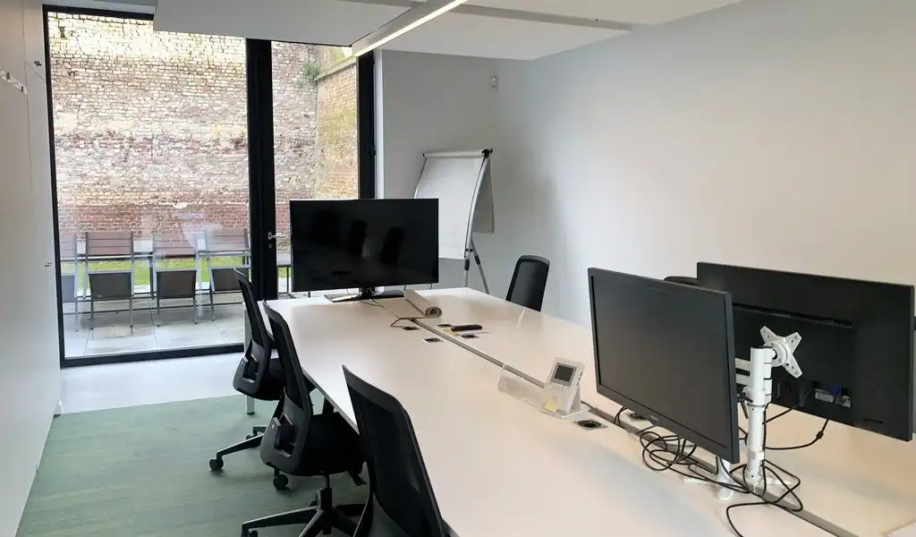 Instapklaar en gemeubeld kantoor te huur nabij Gent-Dampoort foto 9