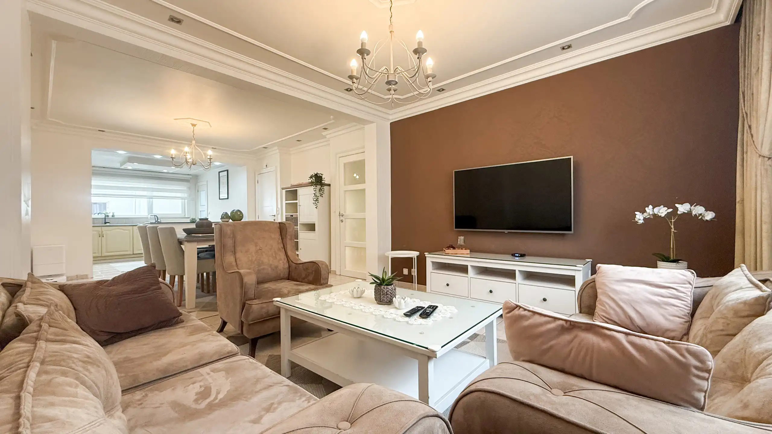 Charmante woning met 4 slpks in het hartje van Heusden! foto 2