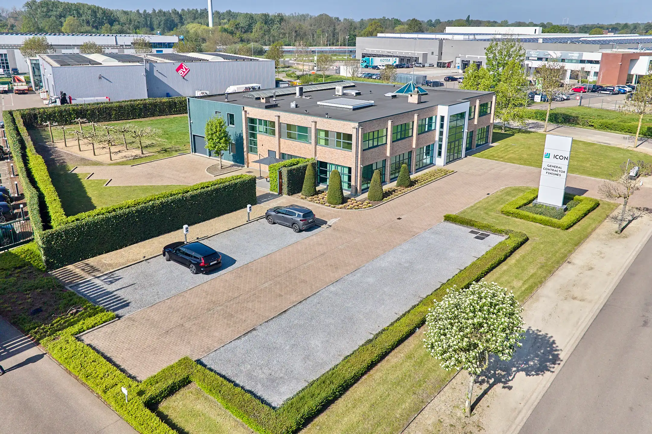 SEMI - INDUSTRIEEL GEBOUW OP ZICHTLOCATIE IN BERINGEN foto 28