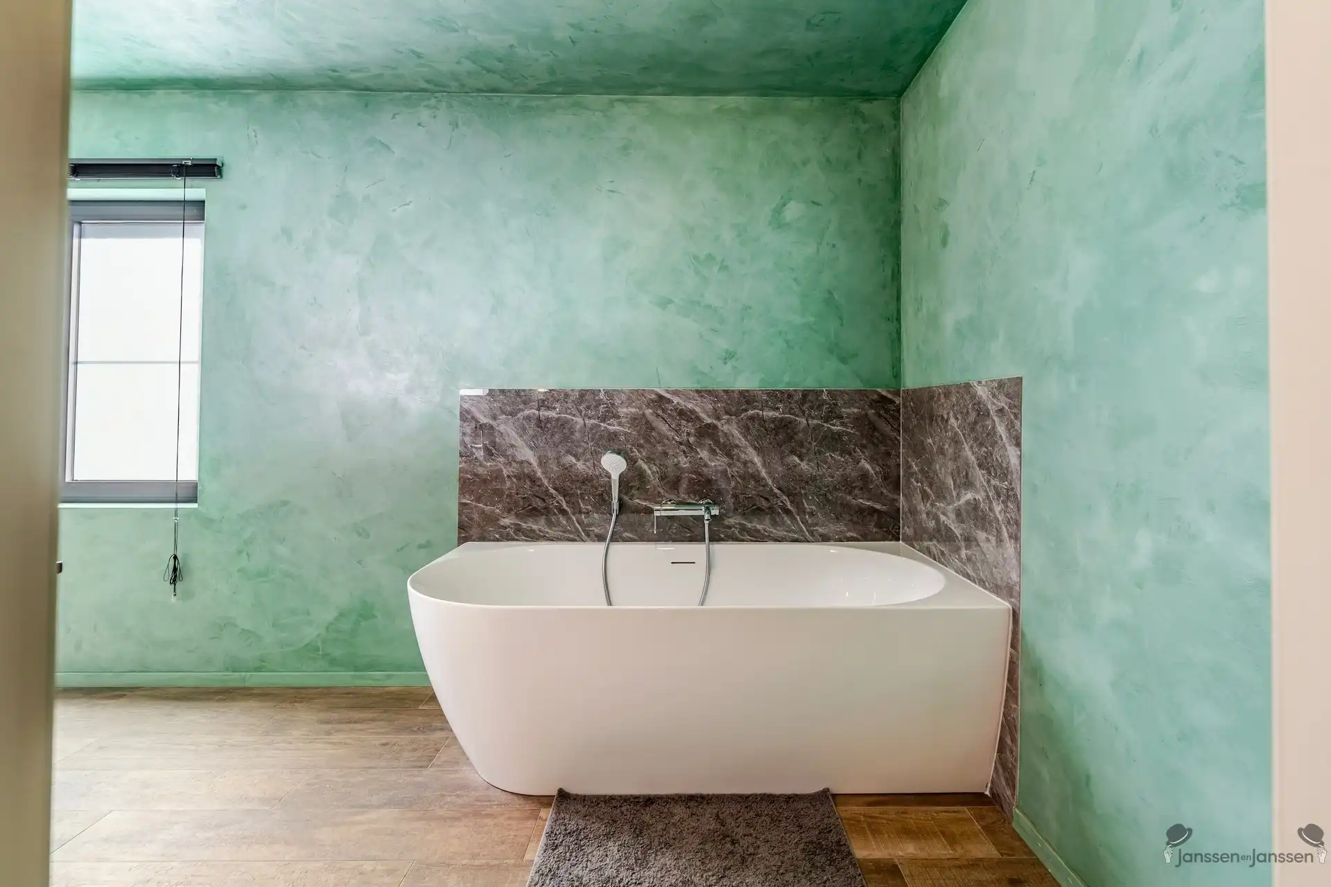 Karaktervolle woning met uitbreidingsmogelijkheden en ruime tuin foto 12