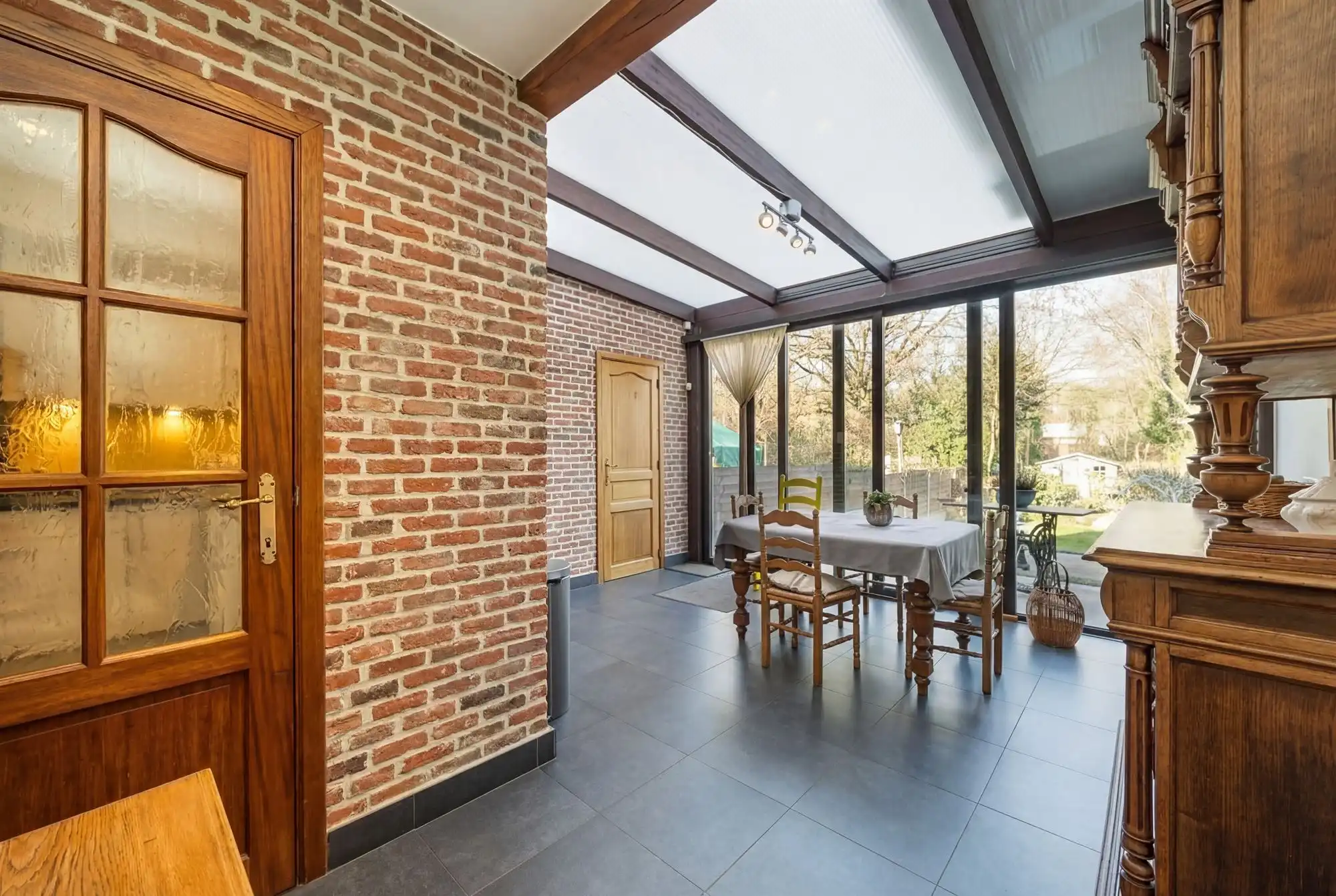 Ruime en instapklare woning met 3 tot 5 slpk en tuin foto 10