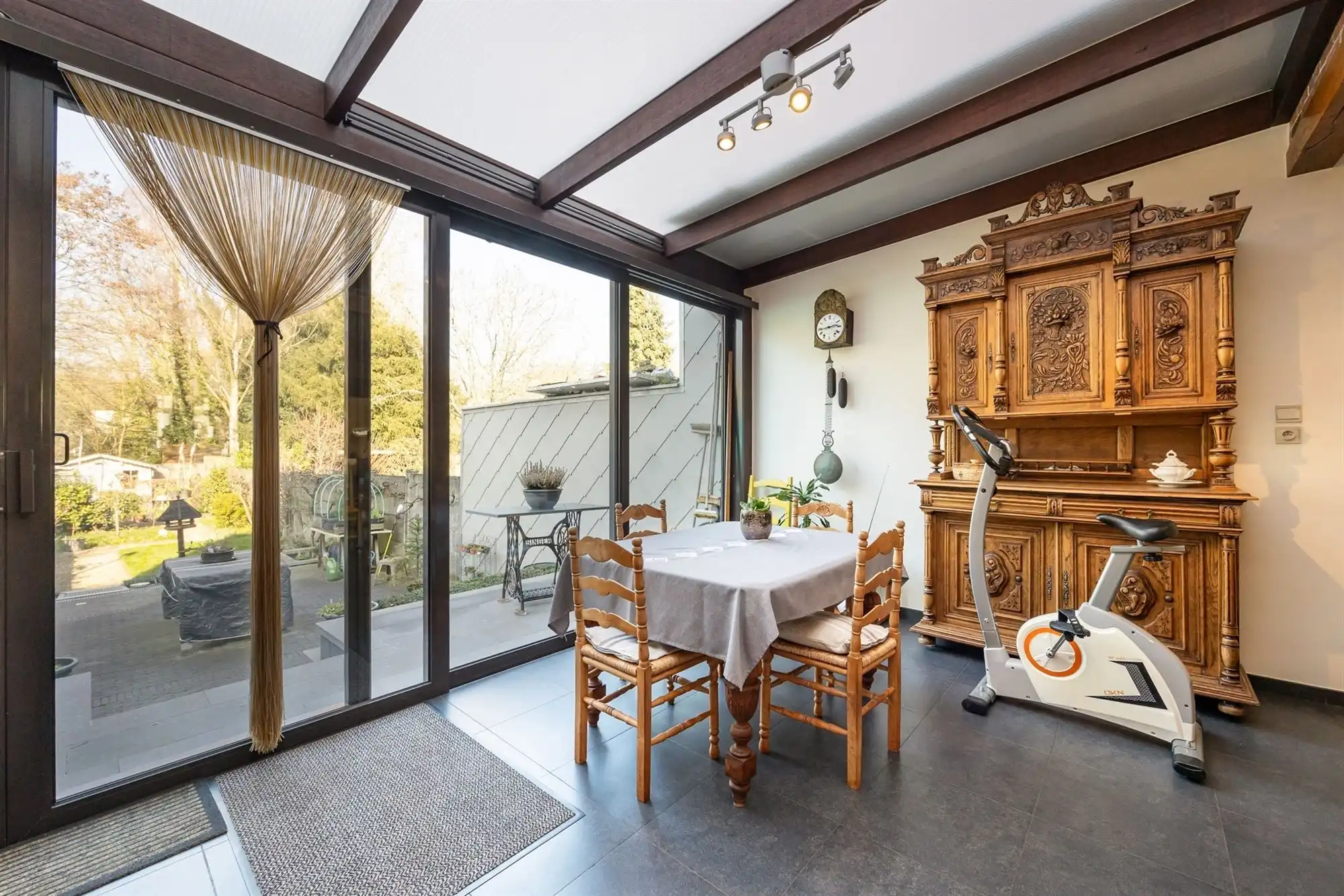 Ruime en instapklare woning met 3 tot 5 slpk en tuin foto 10