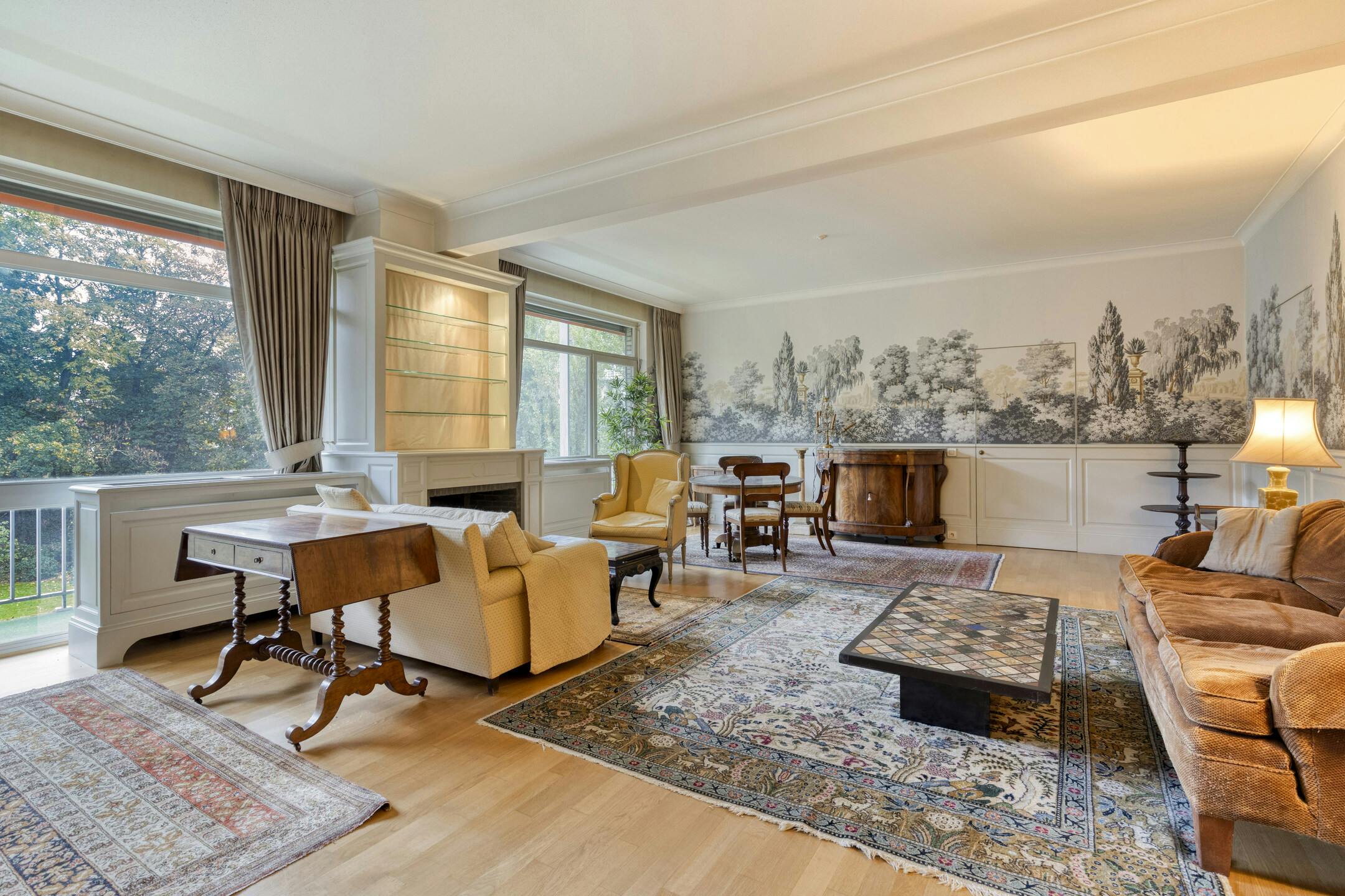 Appartement met twee slaapkamers en terras te koop in Antwerpen foto 2