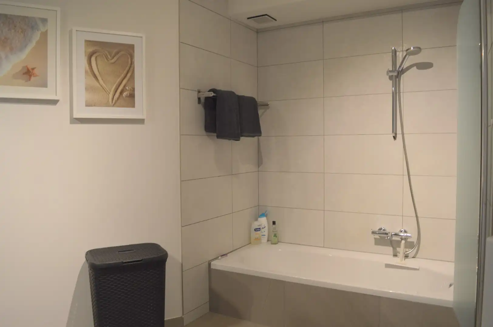 Prachtig appartement met 2 slaapkamers in Kortrijk foto 9