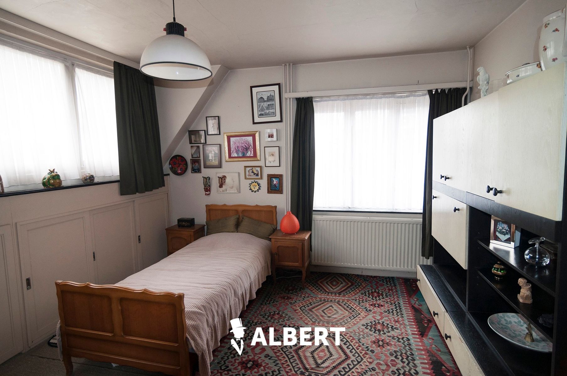 Gunstig gelegen, ruime, tijdloze woning op prachtig perceel! foto 24