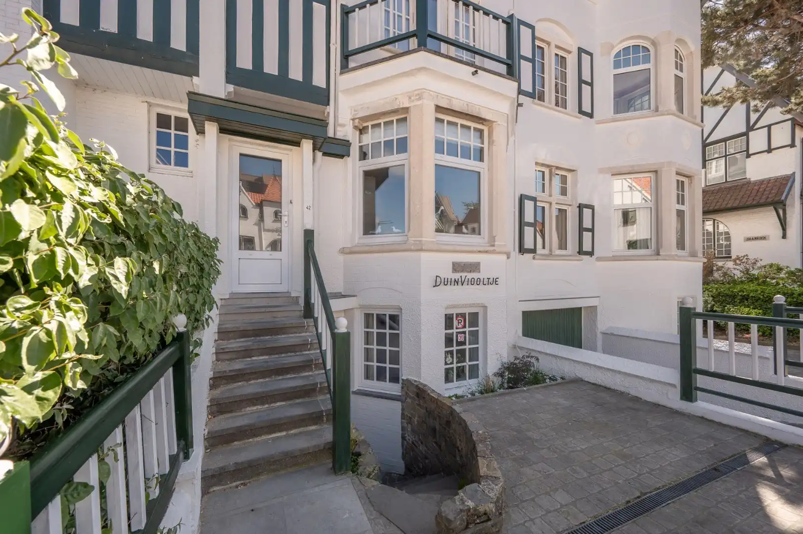 Unieke villa in eclectische stijl – een karaktervol pareltje in Duinbergen foto 20