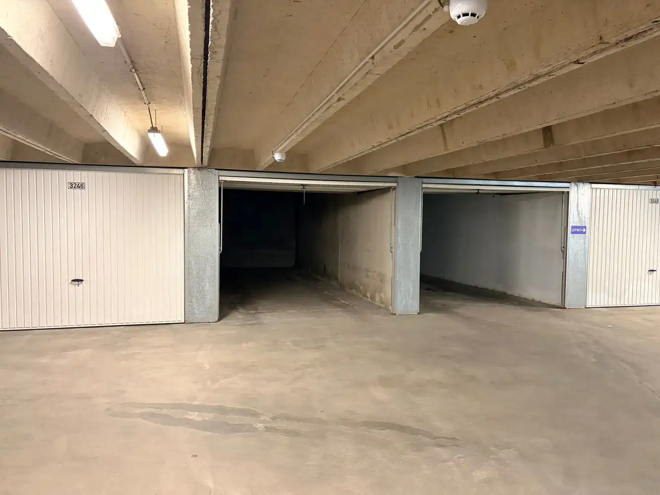 Grote garagebox in res. Stubbenpark te Duinbergen foto 3