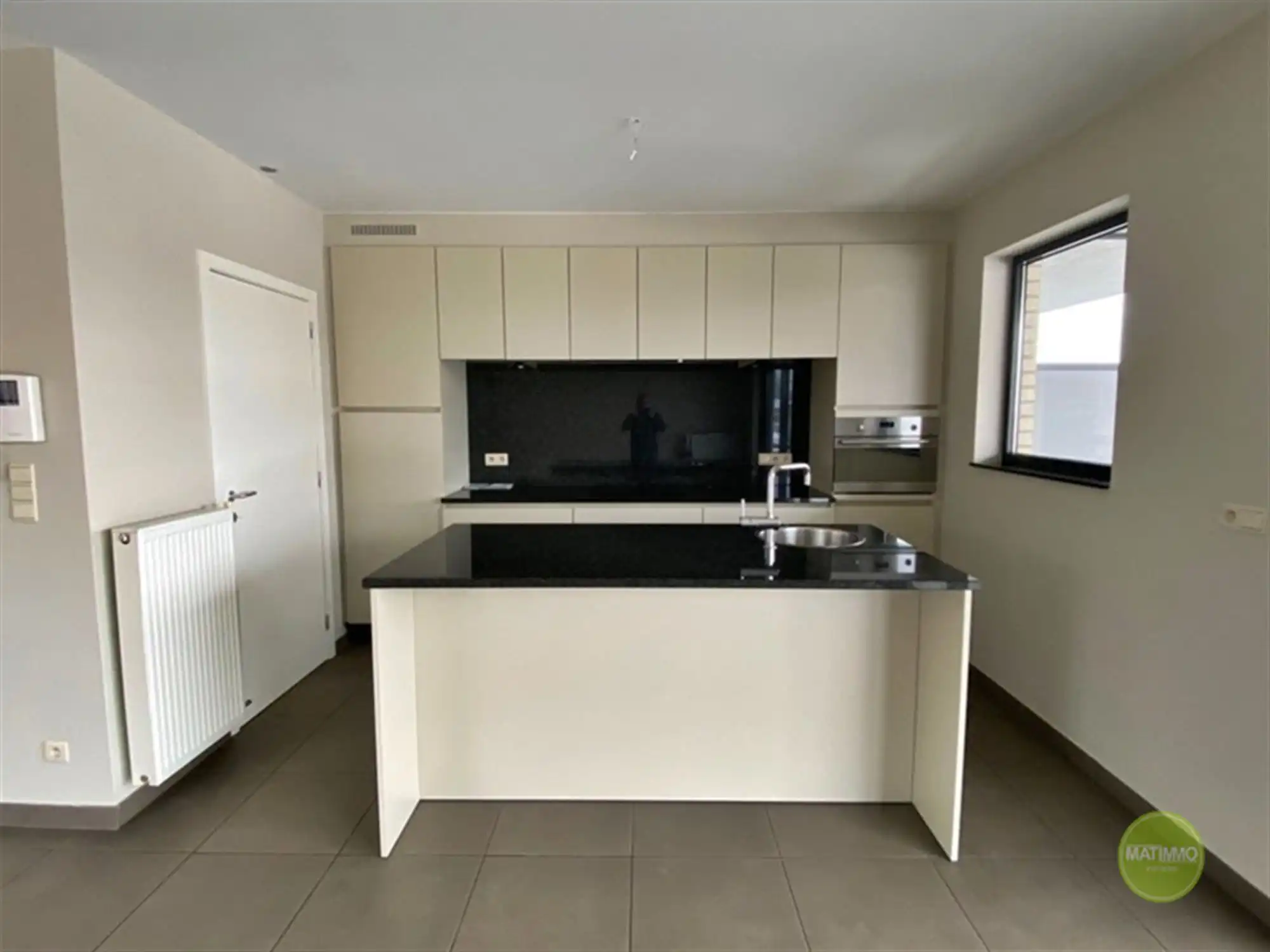 Appartement met 3 slaapkamers, terras én garagebox te Mol. foto 5
