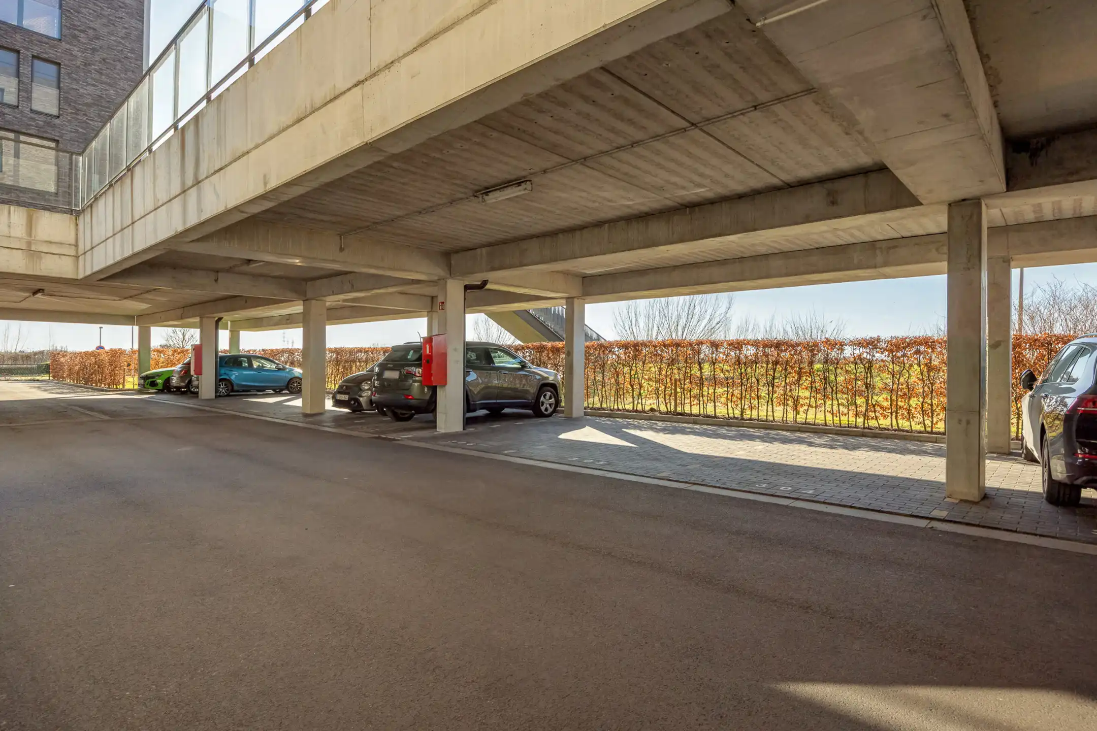 Appartement met 2 slaapkamers + autostaanplaats + ruim terras met een fantastisch panorama foto 24