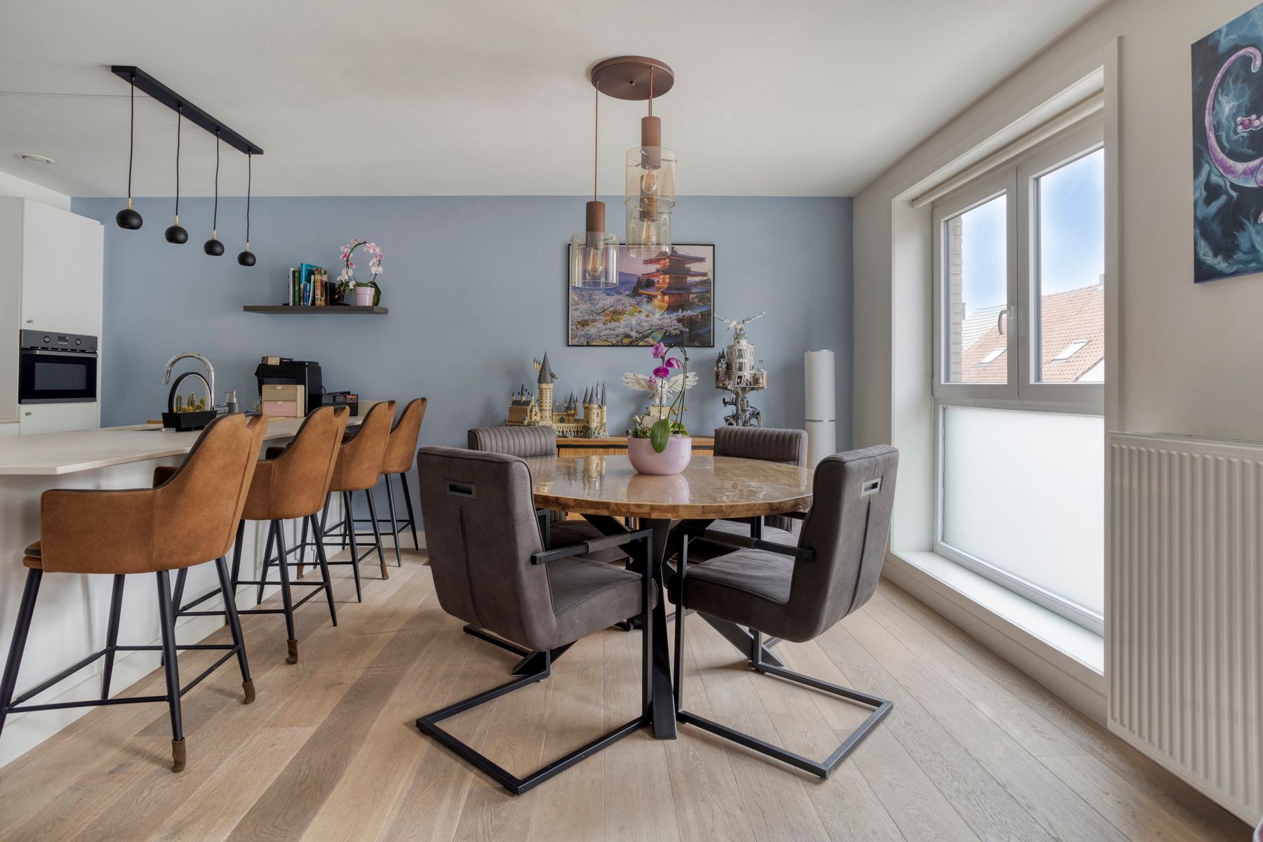 App 98m² met 2 slks, terras, staanplaats en 2 bergruimtes foto 9