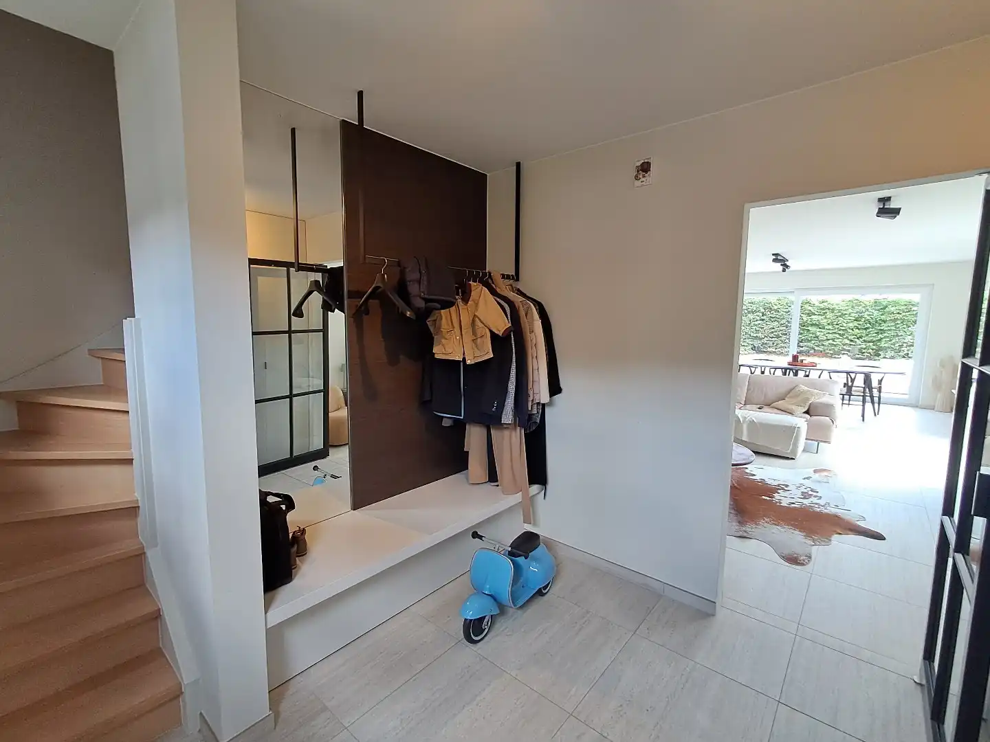 Ruime alleenstaande woning in Moerkerke foto 2