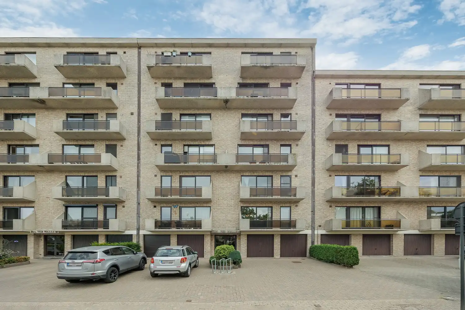 Verzorgd appartement met dubbel terras en zonnig zicht op groen in Beveren-Waas foto 22
