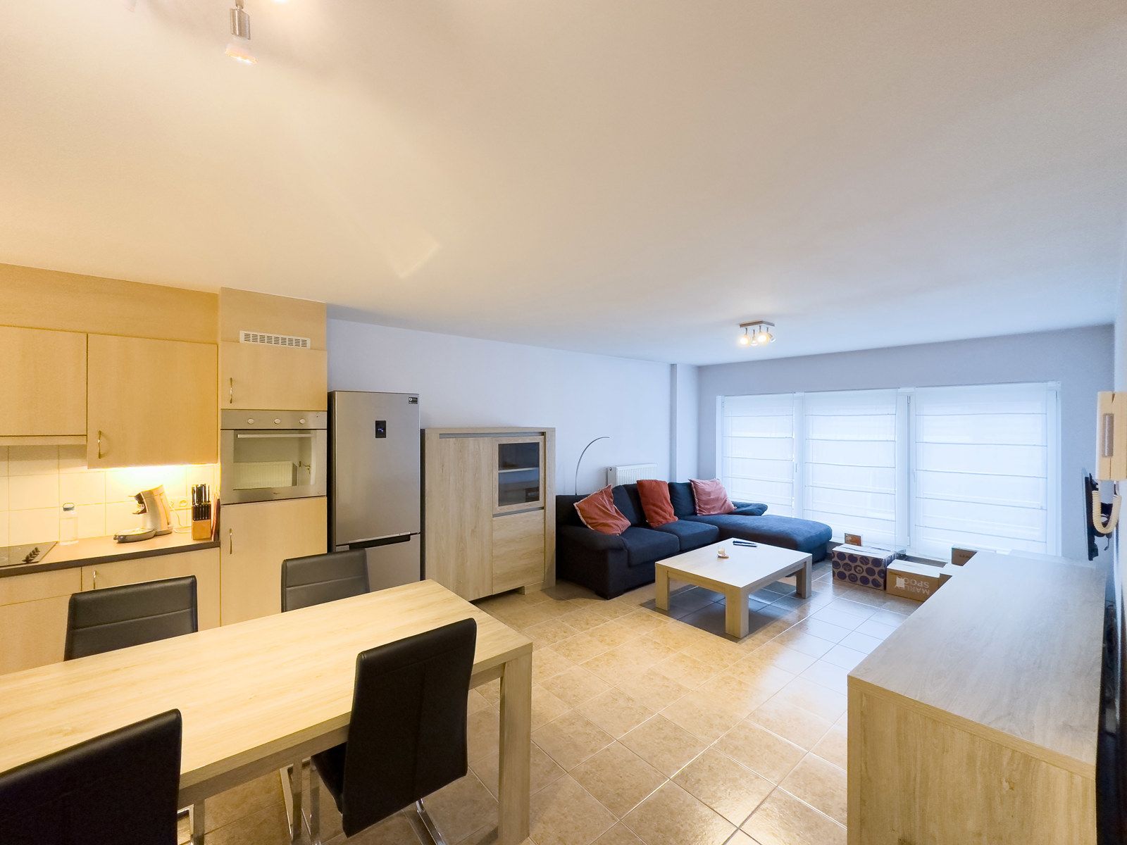 Energiezuinig, instapklaar 2-slpk appartement te huur in Wetteren foto 3