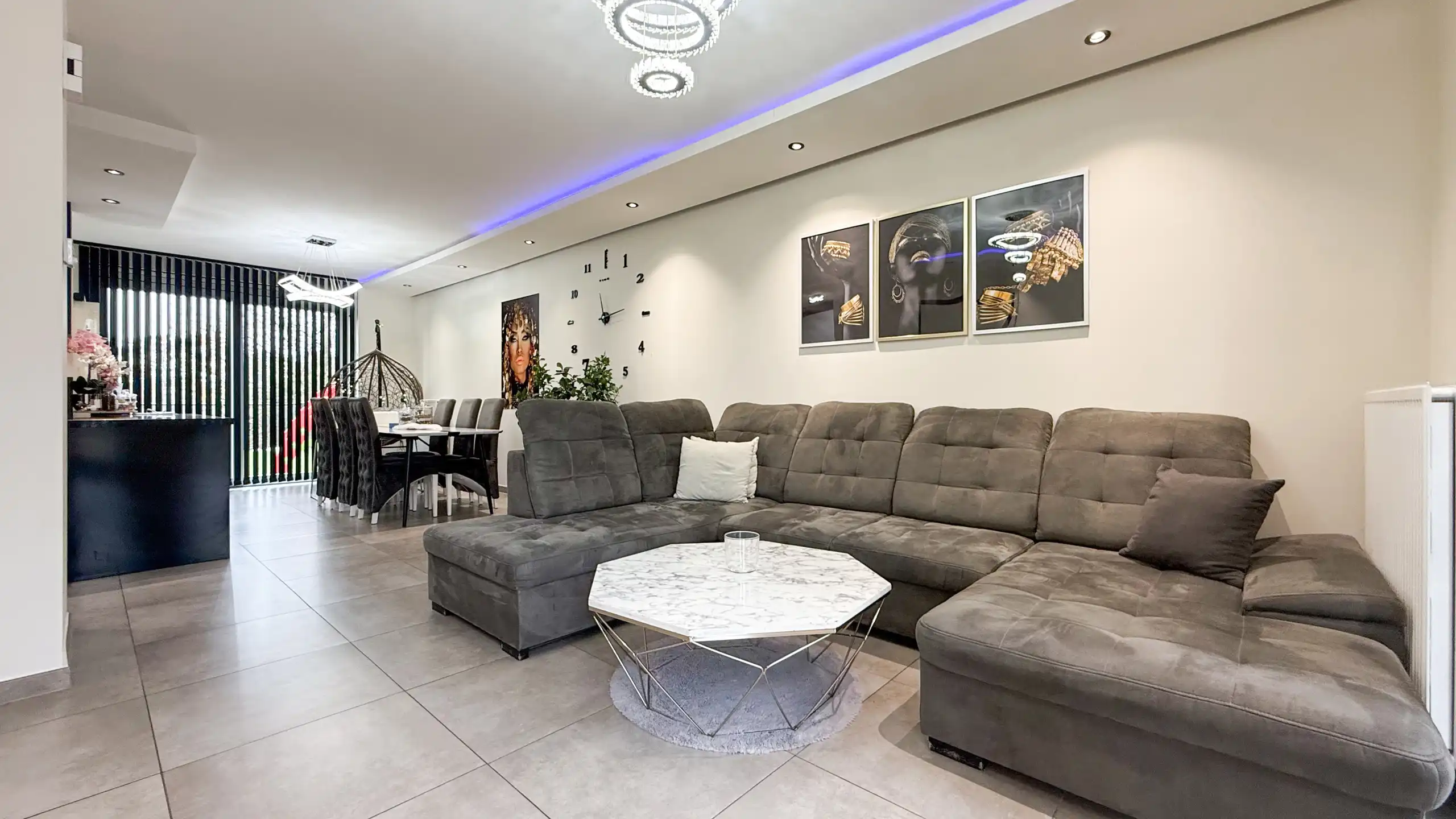 Moderne gezinswoning in rustige doodlopende straat met EPC A foto 2