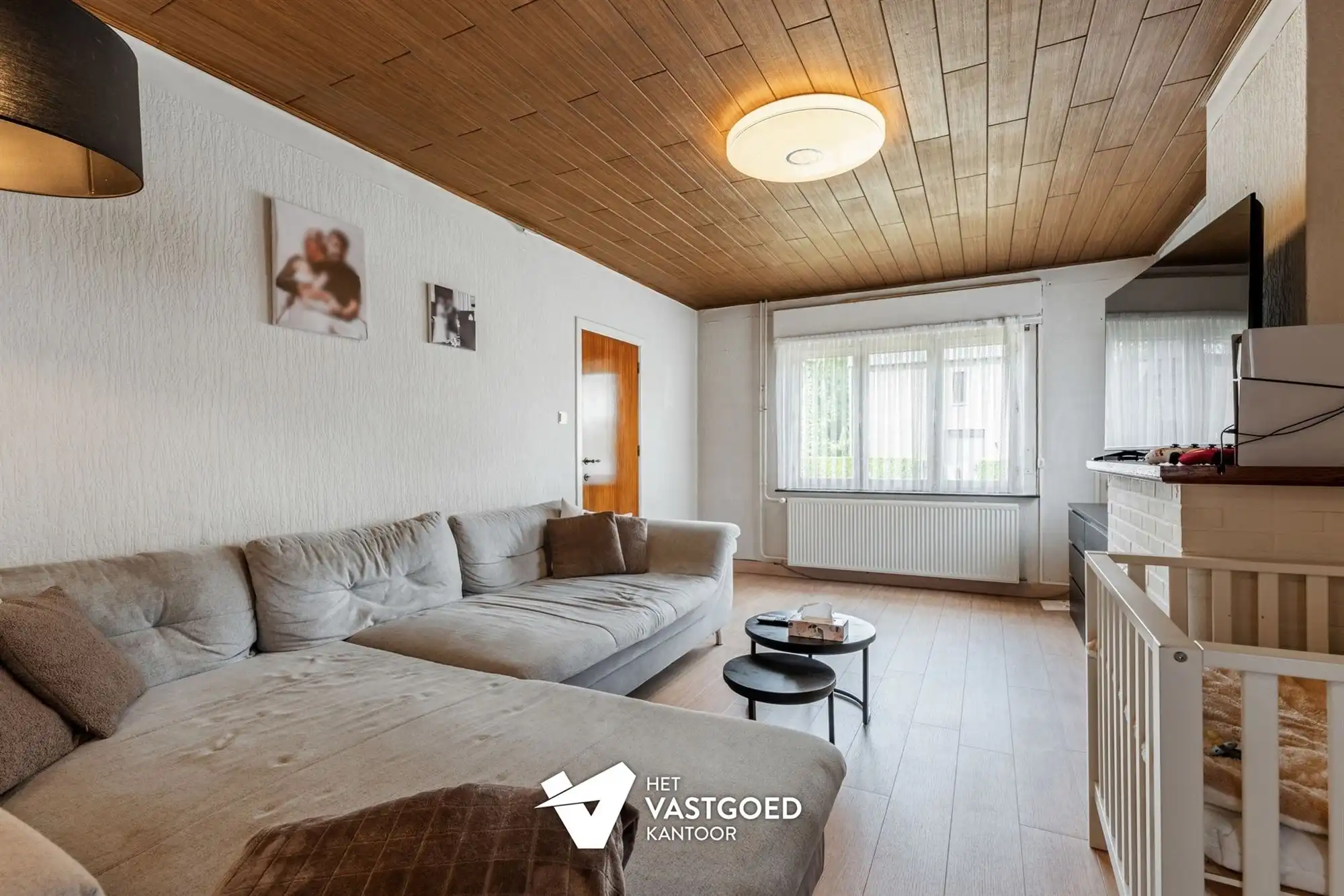 GEZELLIGE WONING MET 3 SLAAPKAMERS OP PERCEEL VAN BIJNA 8 ARE OP RUSTIGE LIGGING TE KOERSEL foto 3