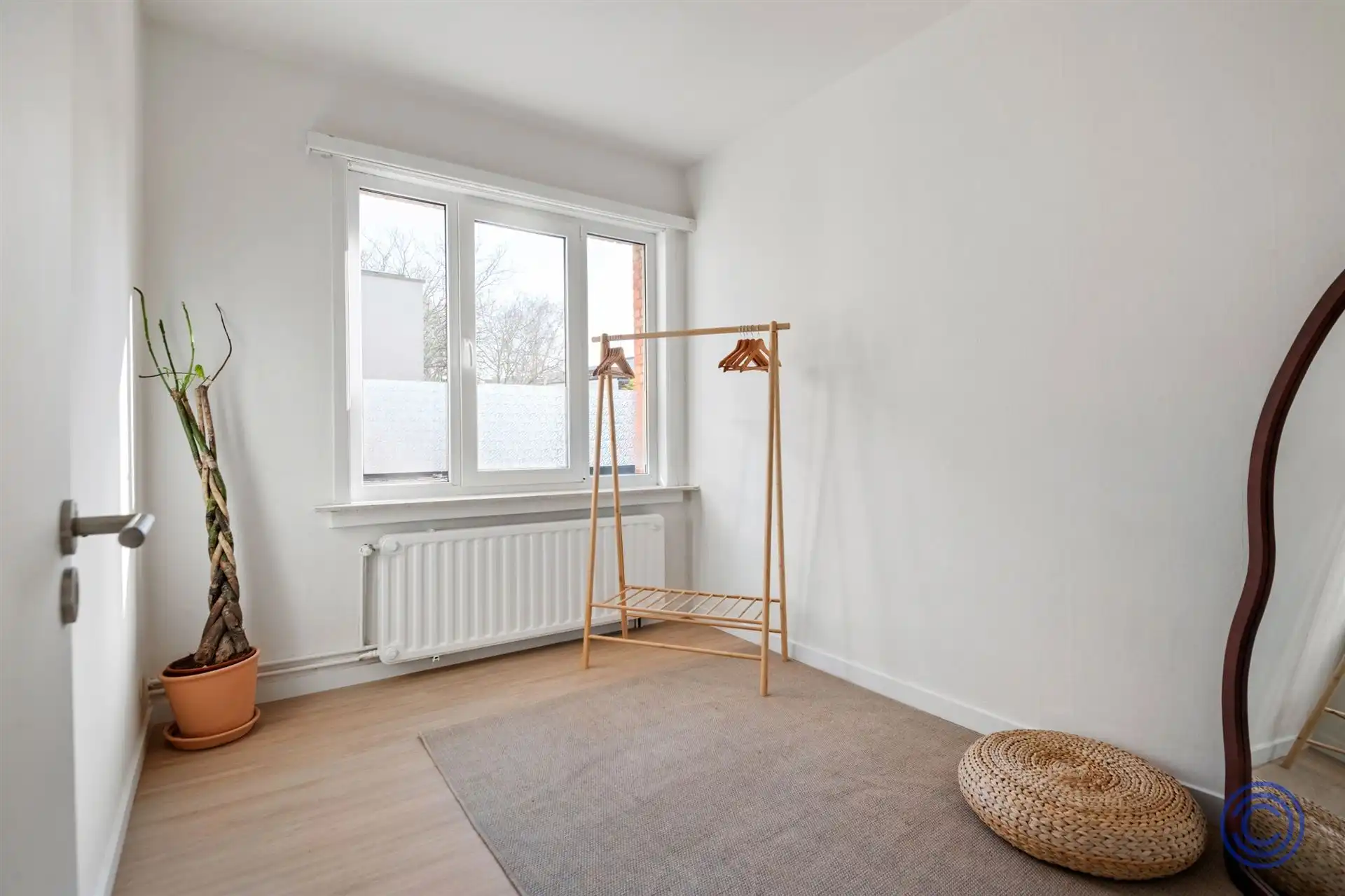 2026 gerenoveerd, instapklaar 3-slpk appartement! foto 6