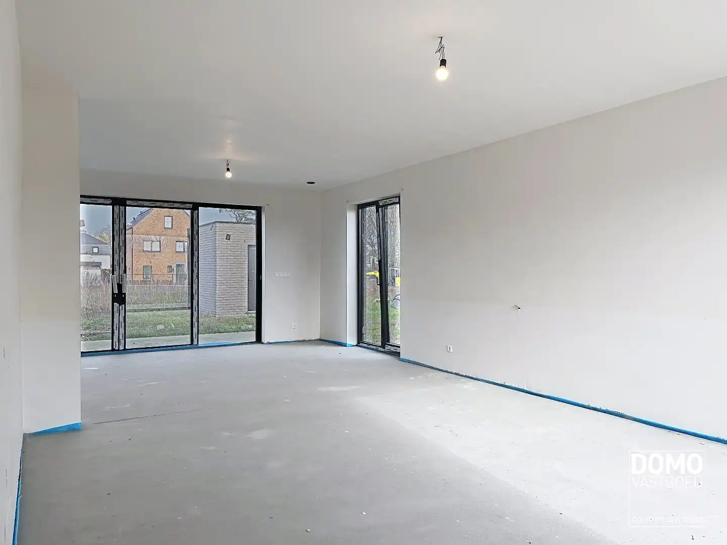 MODERNE NIEUWBOUWWONING CASCO PLUS MET 3 SLAAPKAMERS foto 2