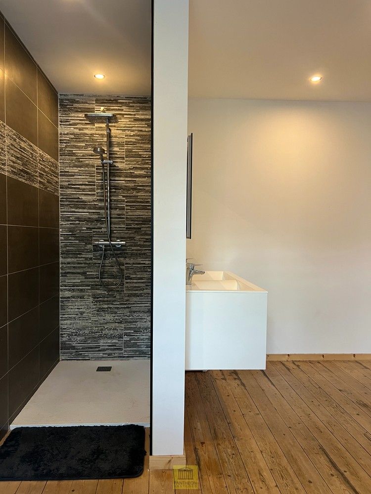 Uitzonderlijk pand met veel mogelijkheden foto 13
