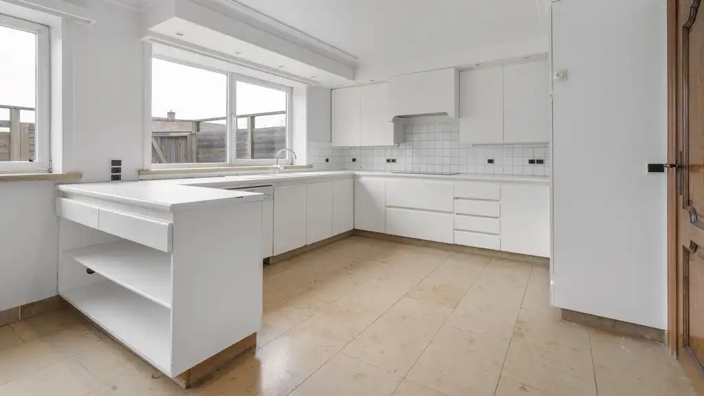 Bedrijfspand met optioneel woonst te huur in Dikkelvenne foto 12