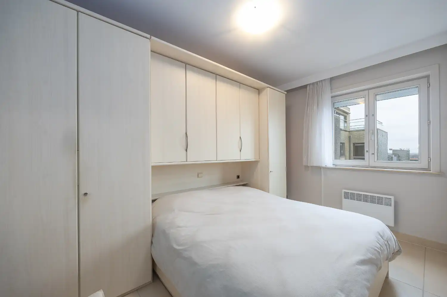 Luxe appartement op de zeedijk met panoramisch zeezicht en zuidgericht terras foto 17