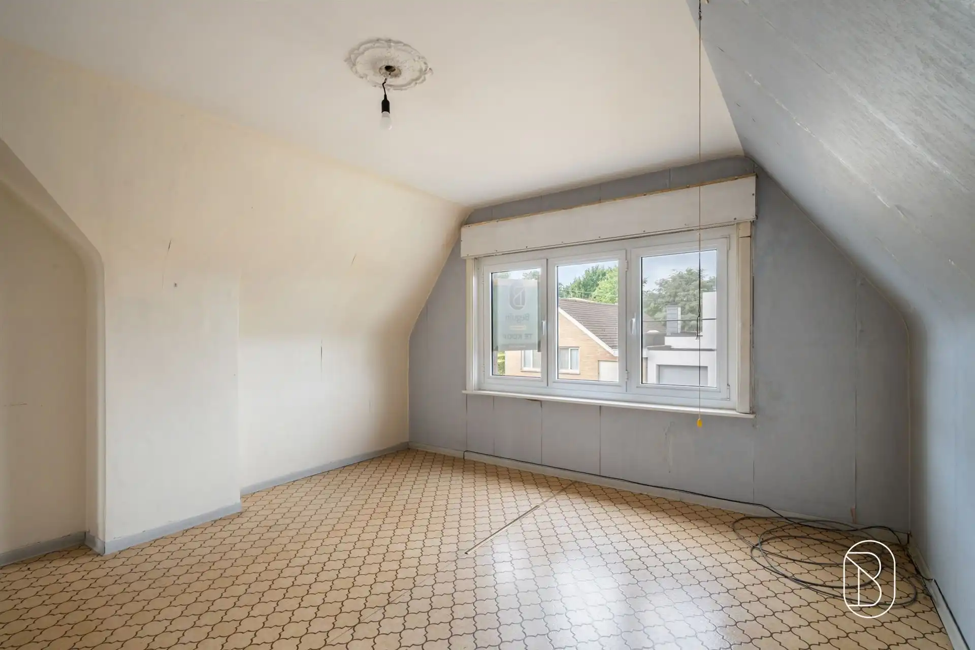 Rustig gelegen woning met 3 slaapkamers en grote tuin foto 9