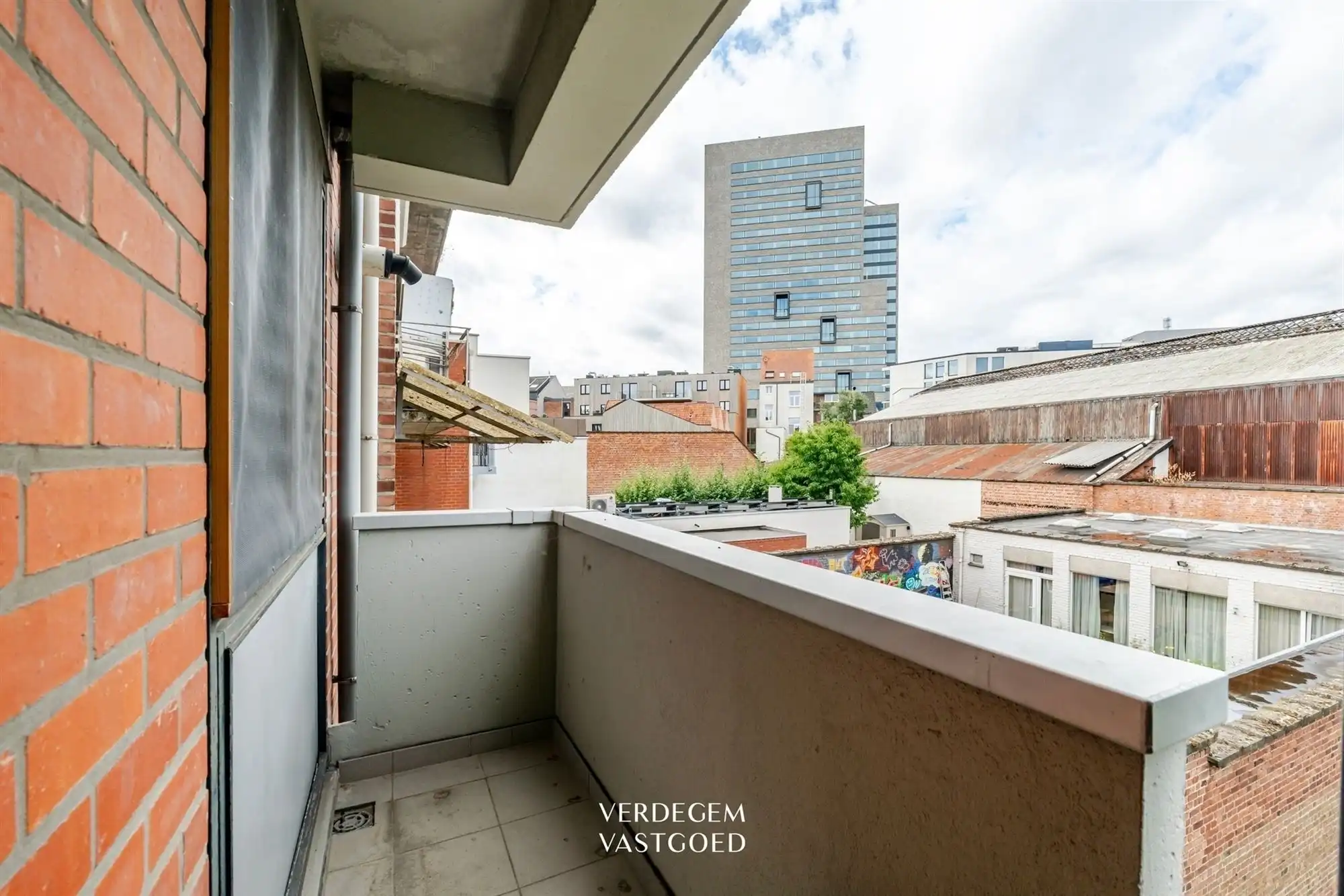 Appartement met 2 slaapkamers, berging en terras foto 9
