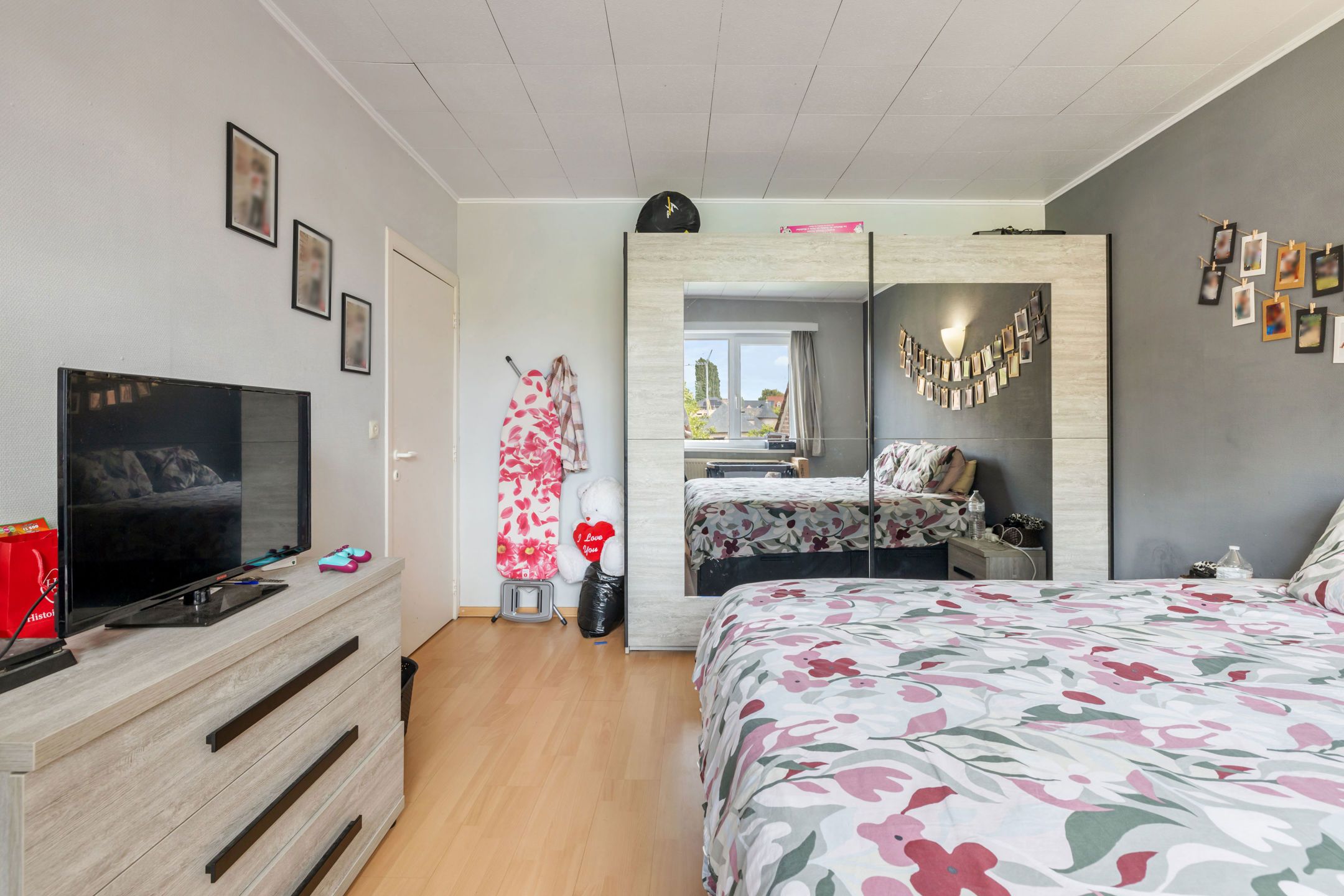 Bel-etage met 3 garages en tuin in het centrum van Bever foto 12