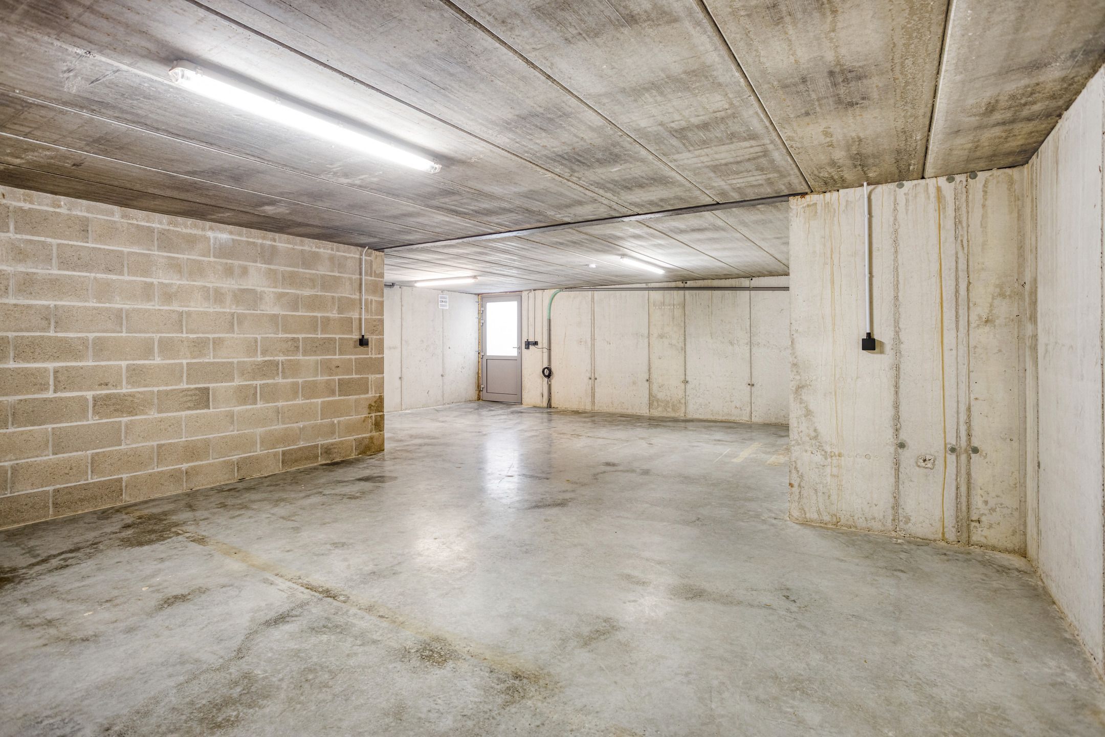 BEN woning met 4 slaapkamers, 2 badkamers, tuin & kelder foto 20