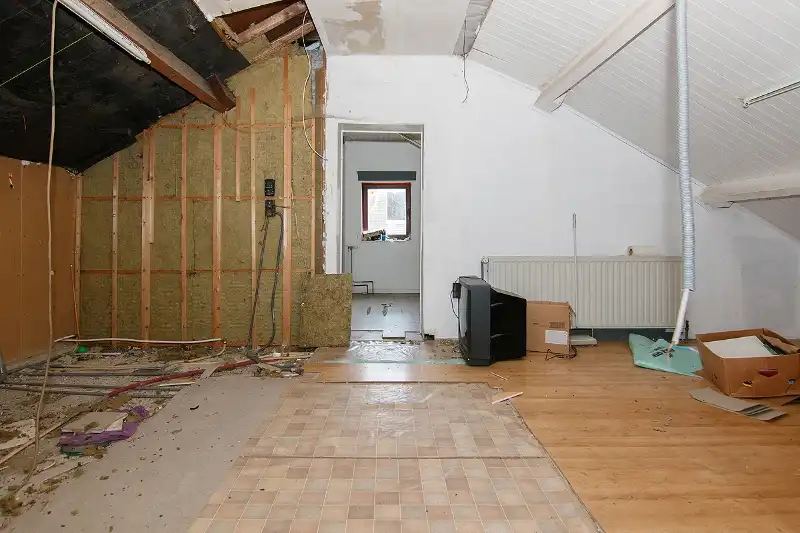 Interessant renovatieproject in groene omgeving op een knap perceel van bijna 12 are foto 21