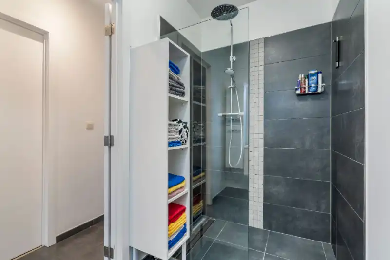 Gelijkvloers appartement met tuin en garage foto 9