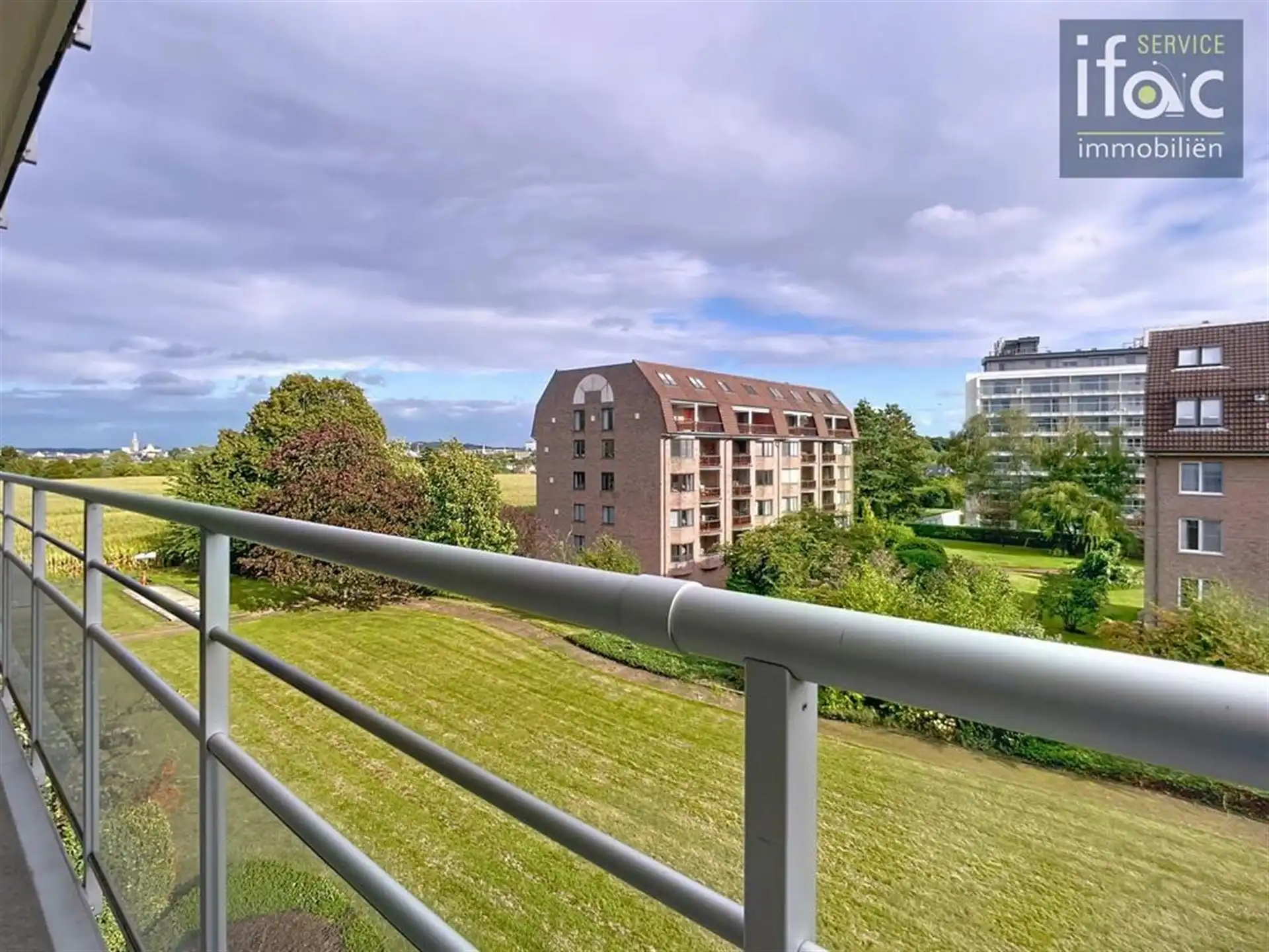 Geweldig gelegen appartement met 3 ruime slaapkamers  foto 24