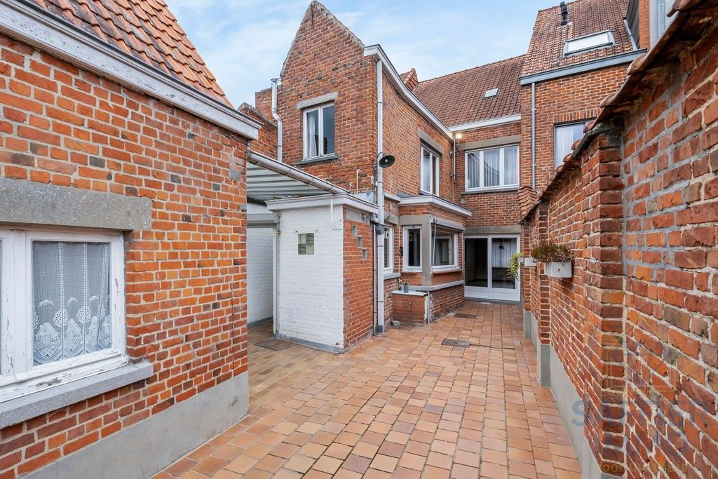 Ruime woning met potentieel in de Weststraat, Ingelmunster foto 23