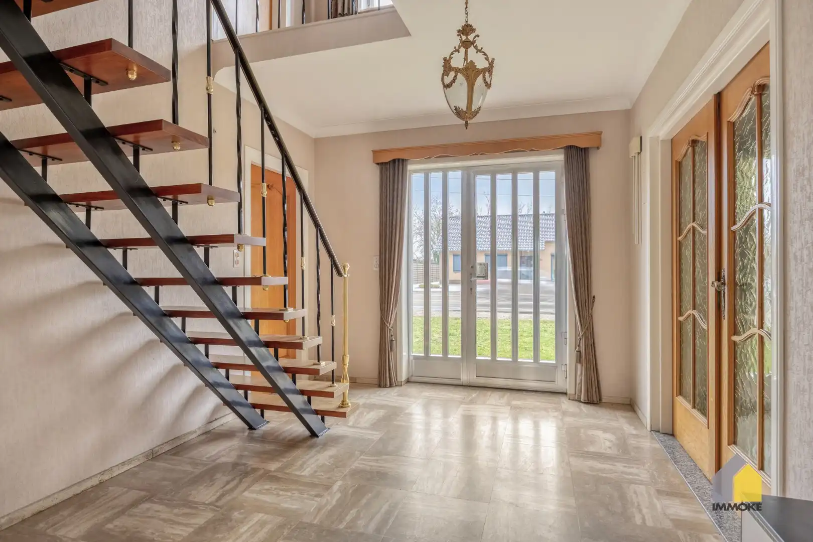 Neeroeteren: Op te frissen, vrijstaande woning op 8 a 53 ca met 5 slpks. foto 11