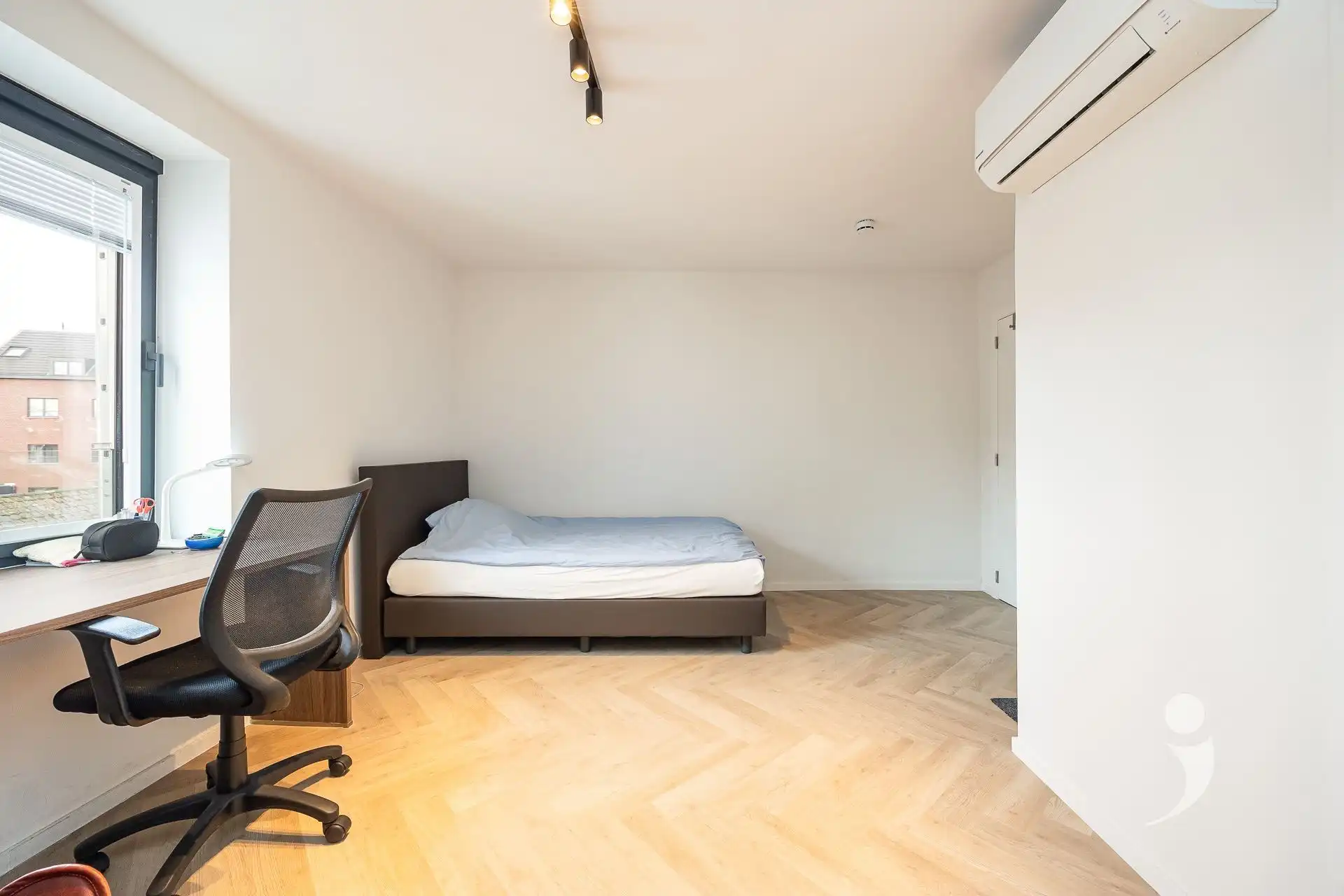 High-end studentenkamer in centrum Leuven foto 3