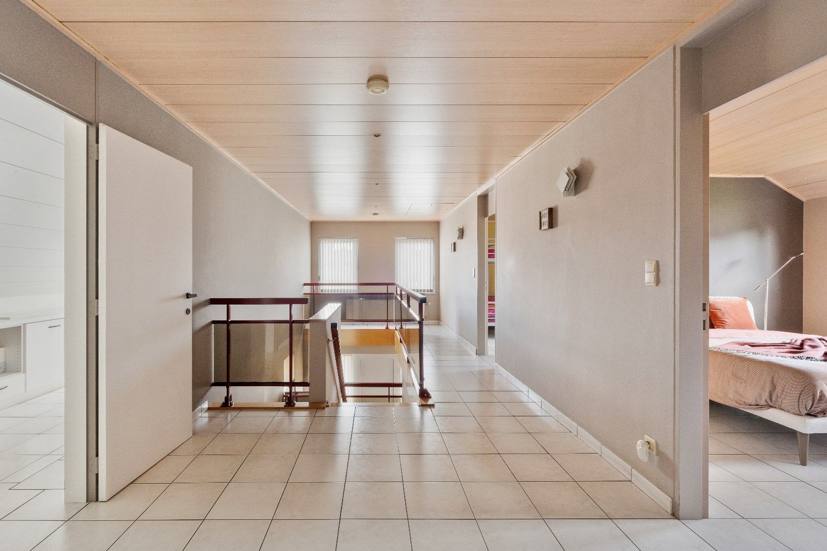Unieke, uitstekend onderhouden villa in het hart van Ieper – rust, ruimte en comfort foto 22